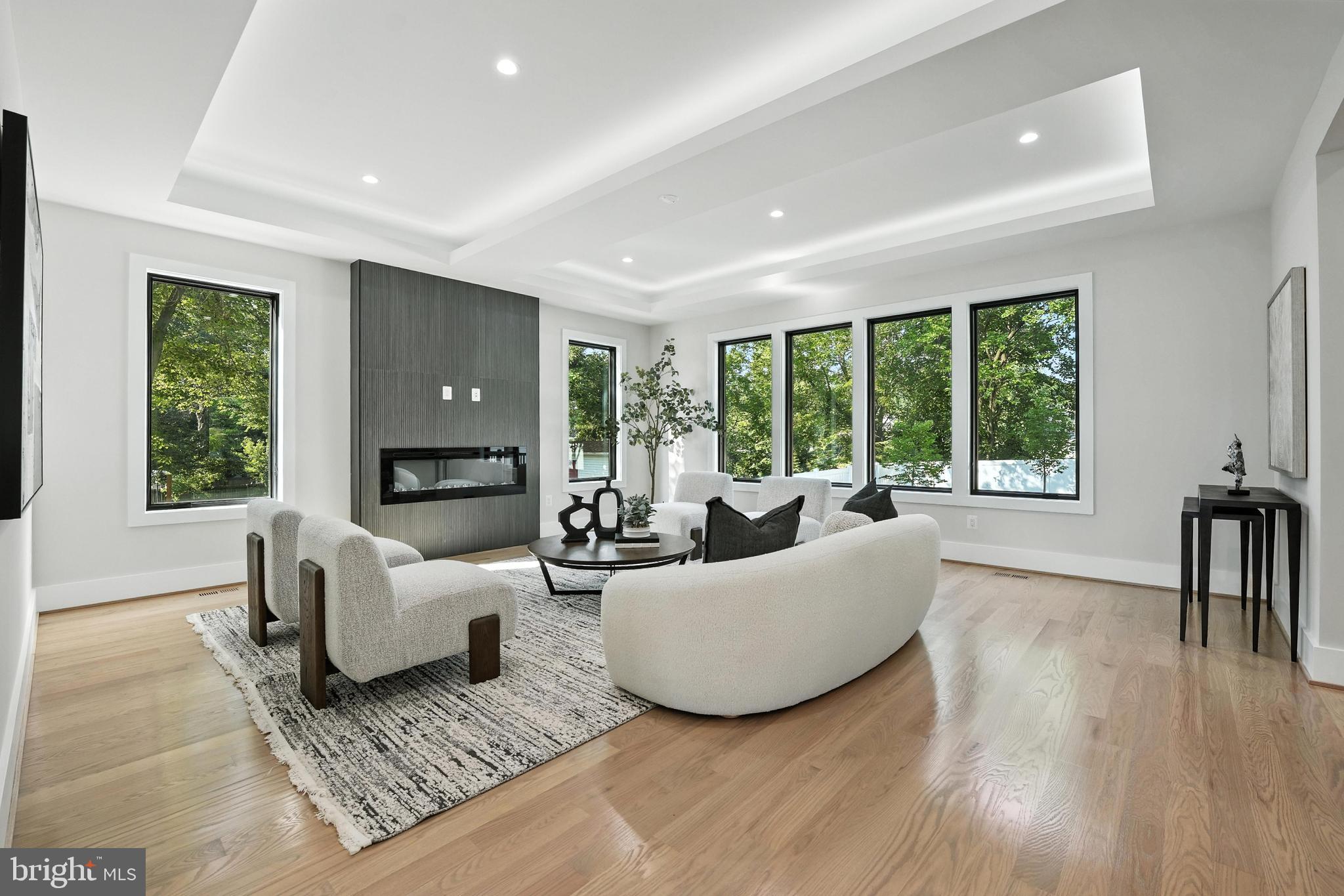 PIMMIT HILLS - Residential