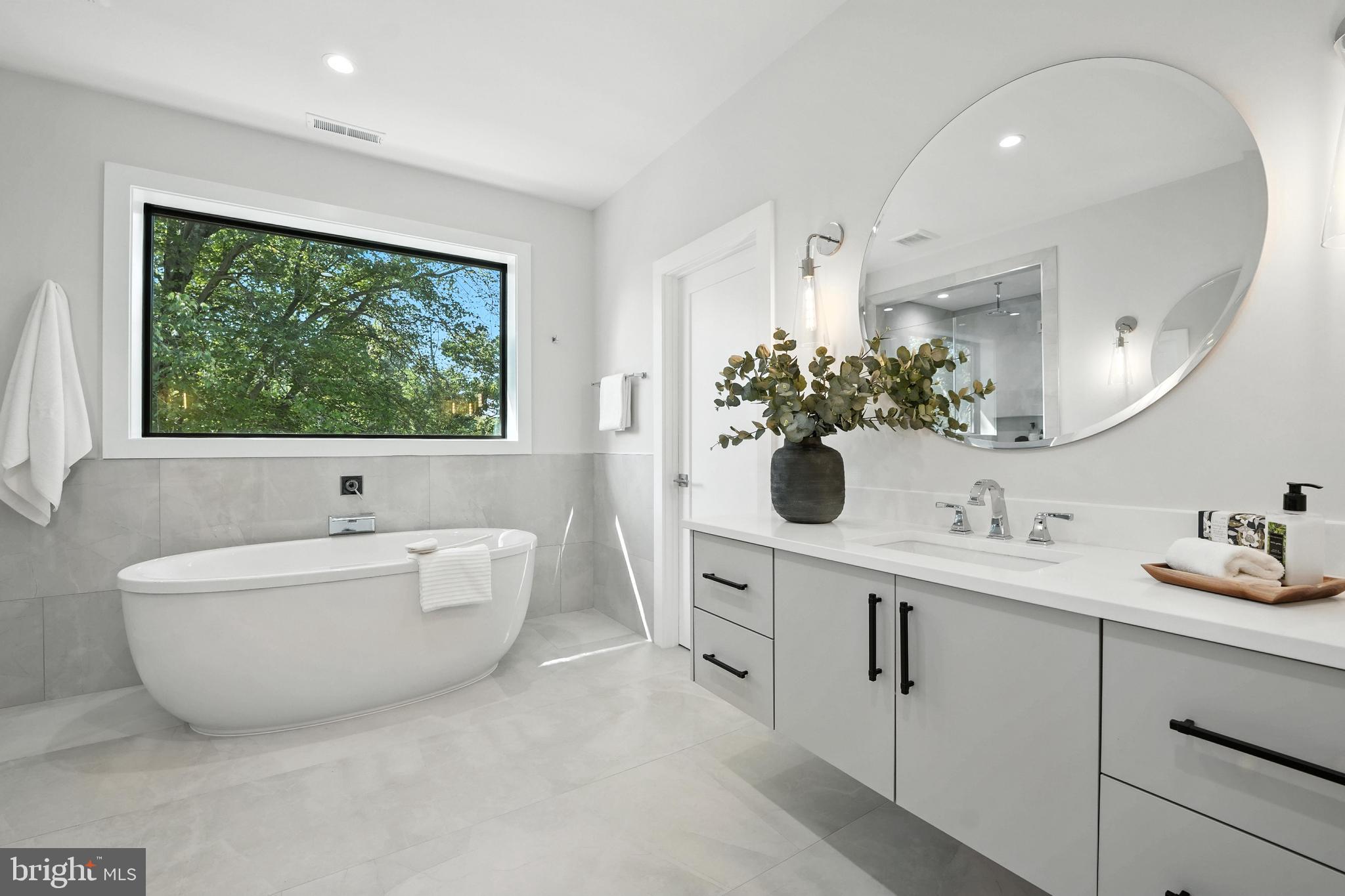 PIMMIT HILLS - Residential