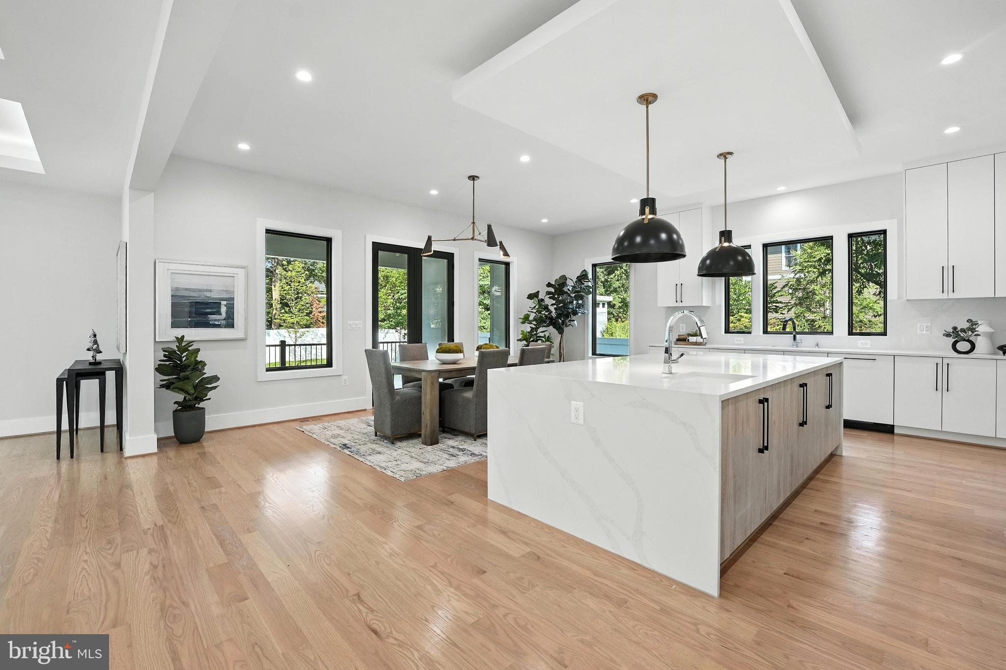 PIMMIT HILLS - Residential