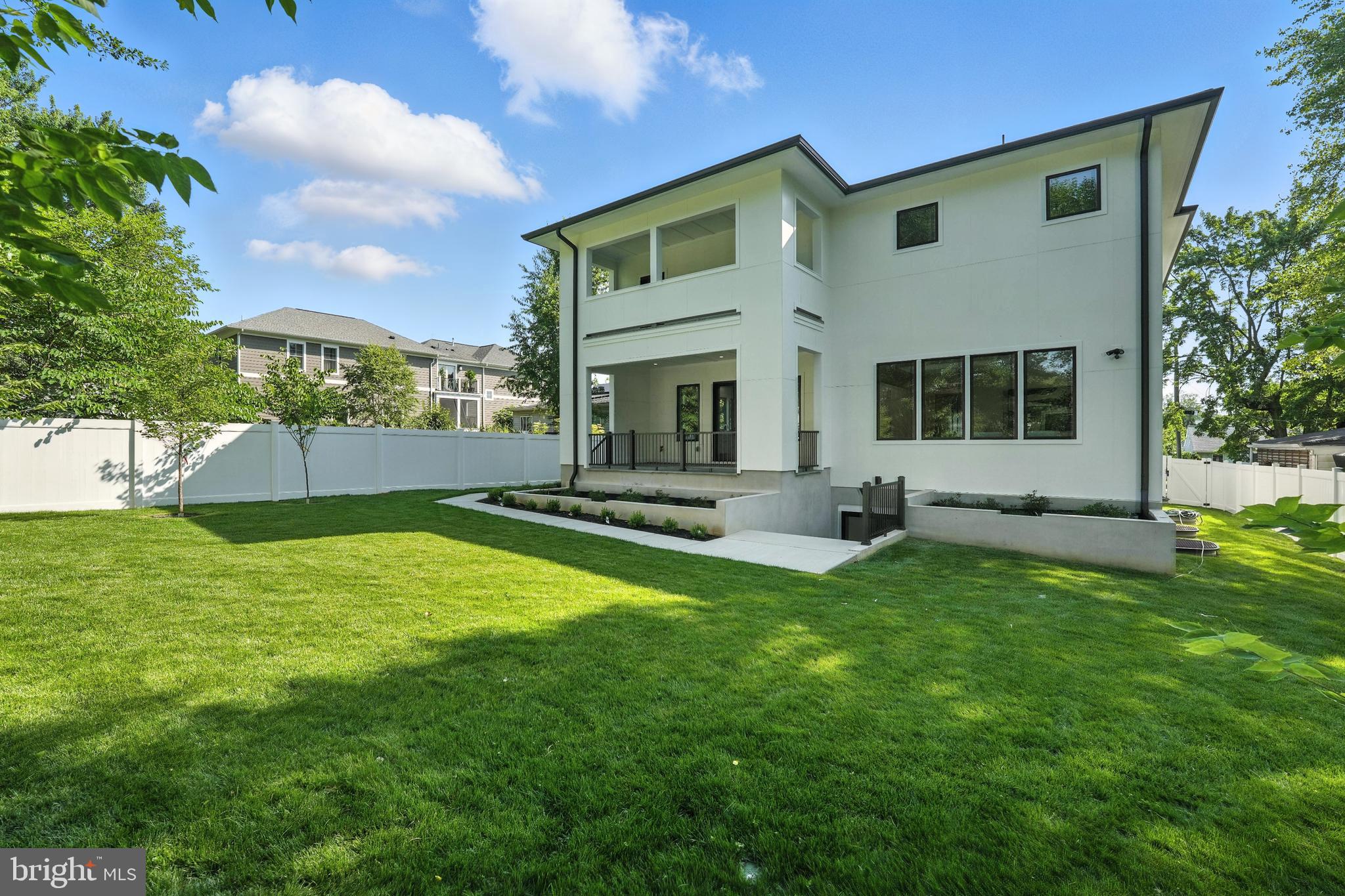 PIMMIT HILLS - Residential