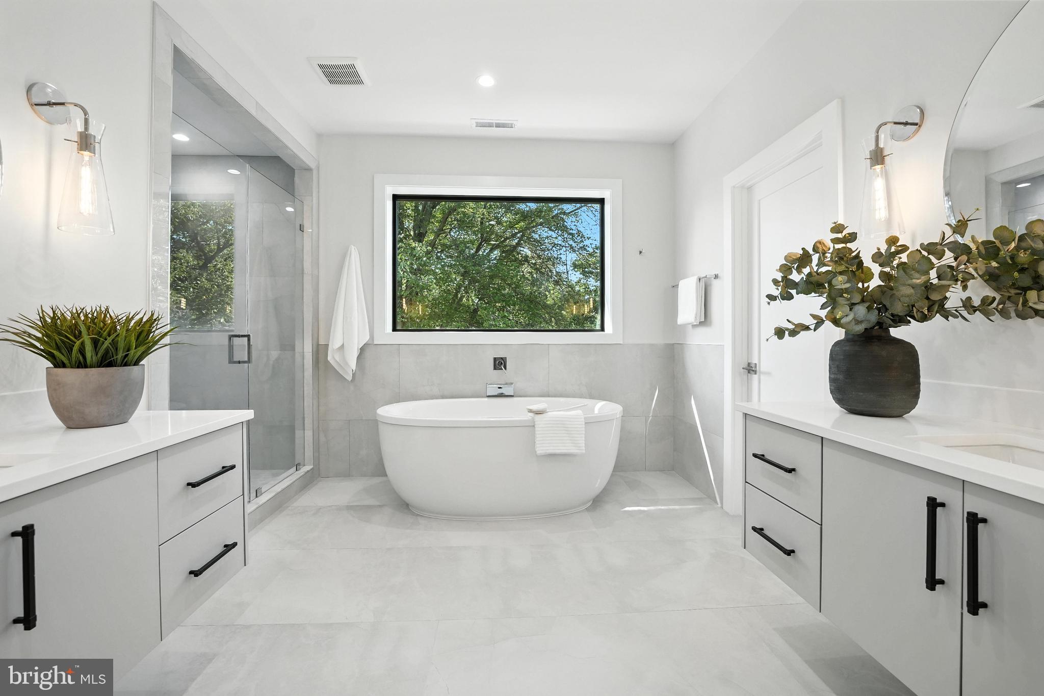 PIMMIT HILLS - Residential