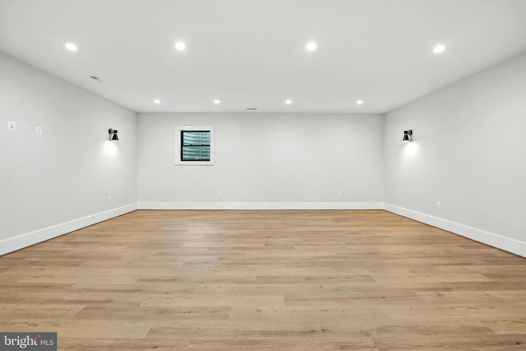 PIMMIT HILLS - Residential