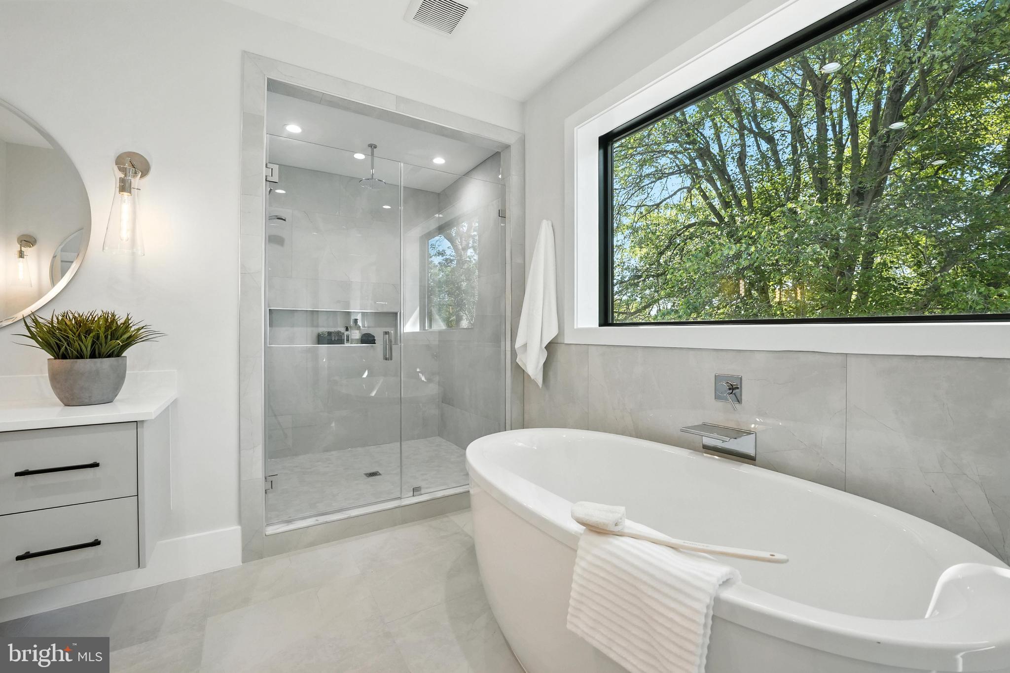 PIMMIT HILLS - Residential