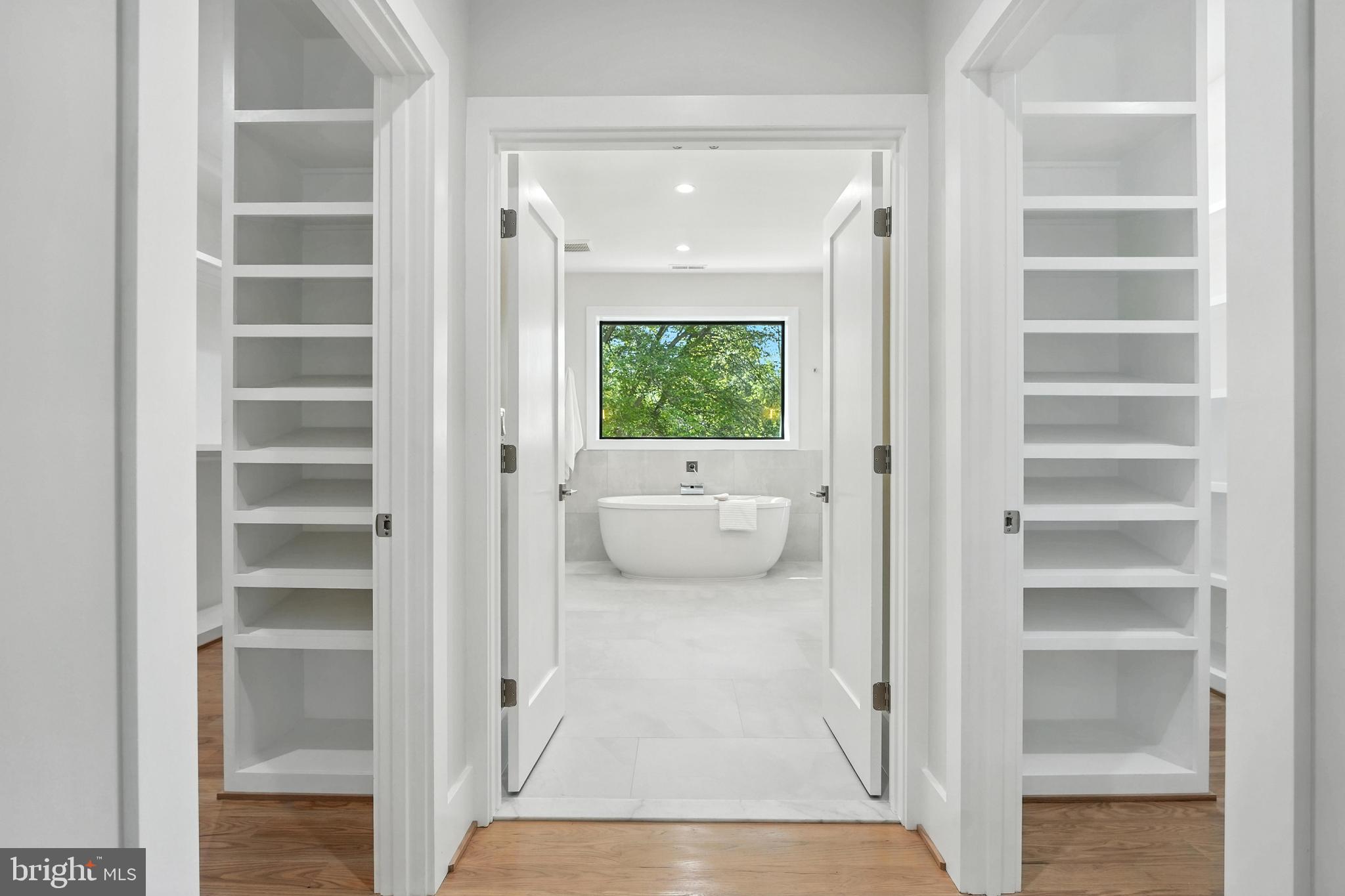 PIMMIT HILLS - Residential