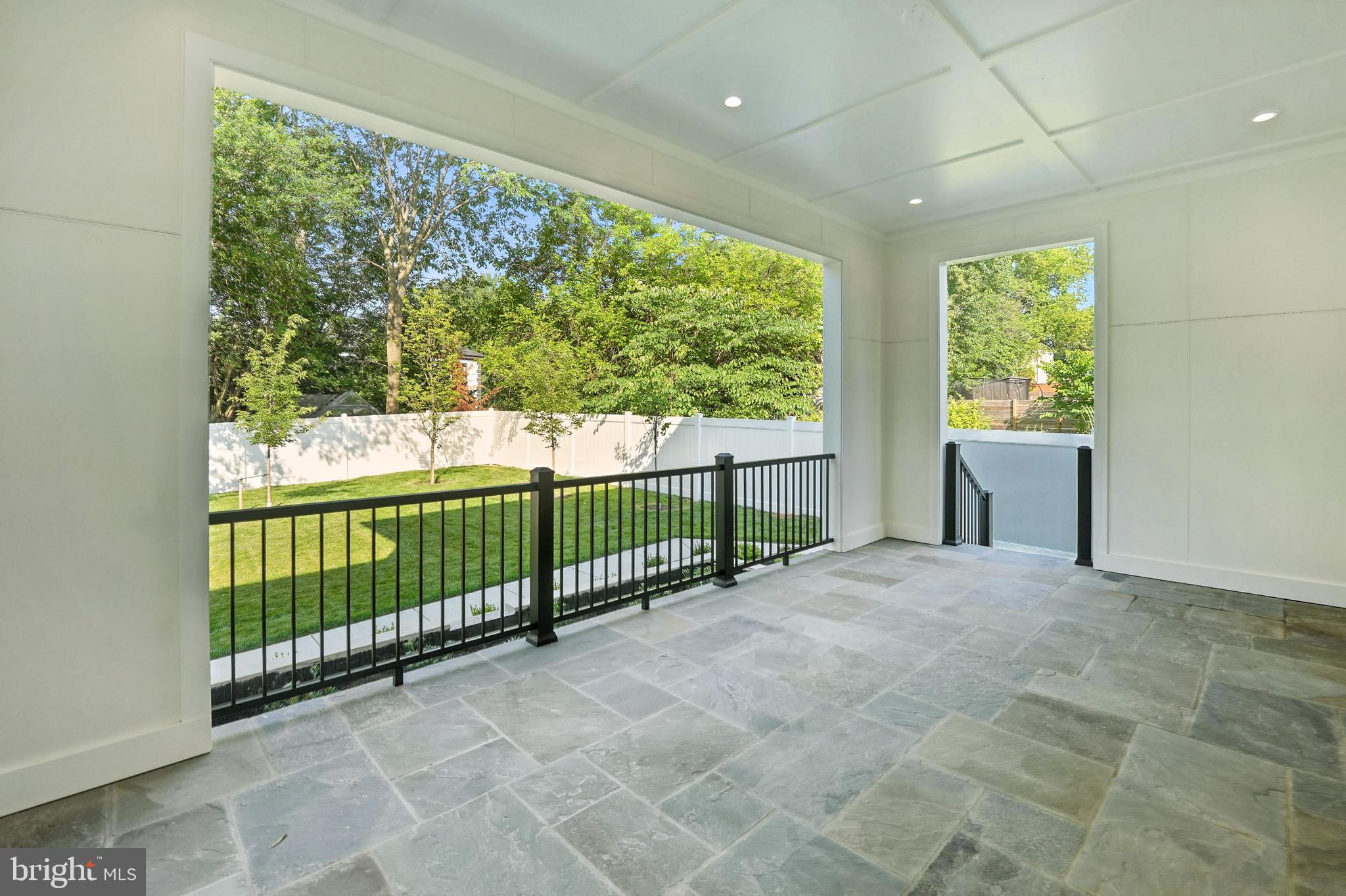 PIMMIT HILLS - Residential