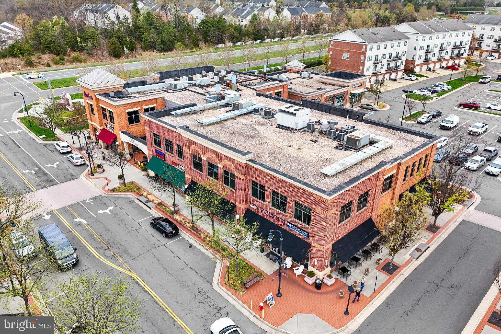 LANSDOWNE TOWN CENTER - Residential