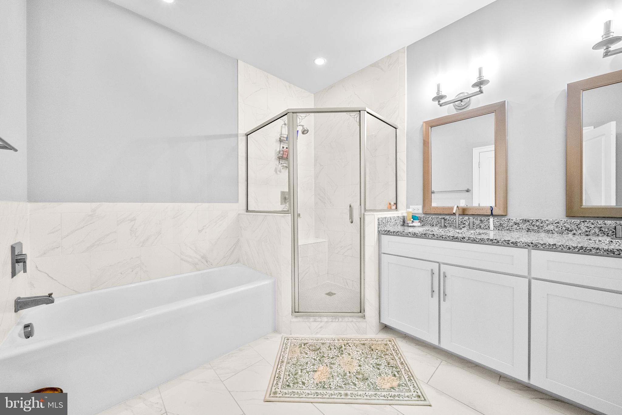 LANSDOWNE TOWN CENTER - Residential