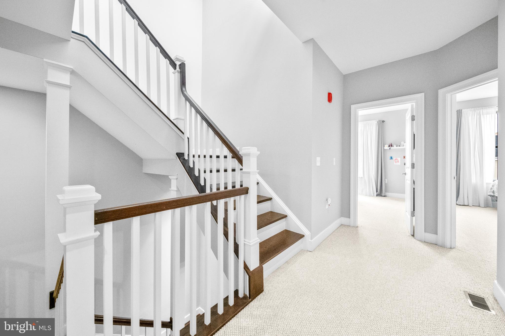 LANSDOWNE TOWN CENTER - Residential