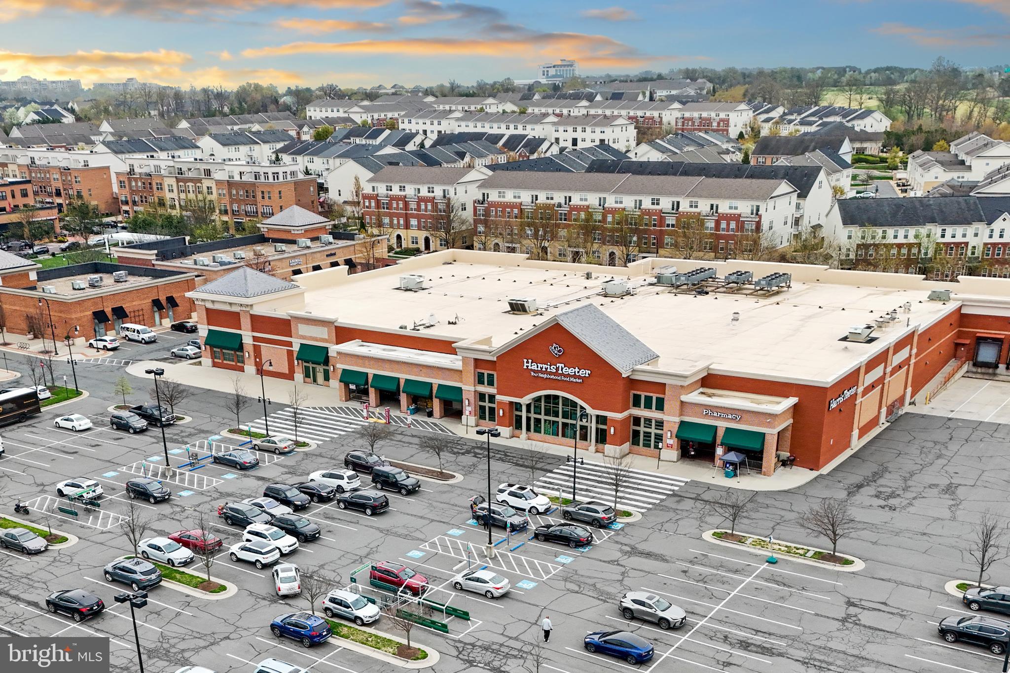 LANSDOWNE TOWN CENTER - Residential