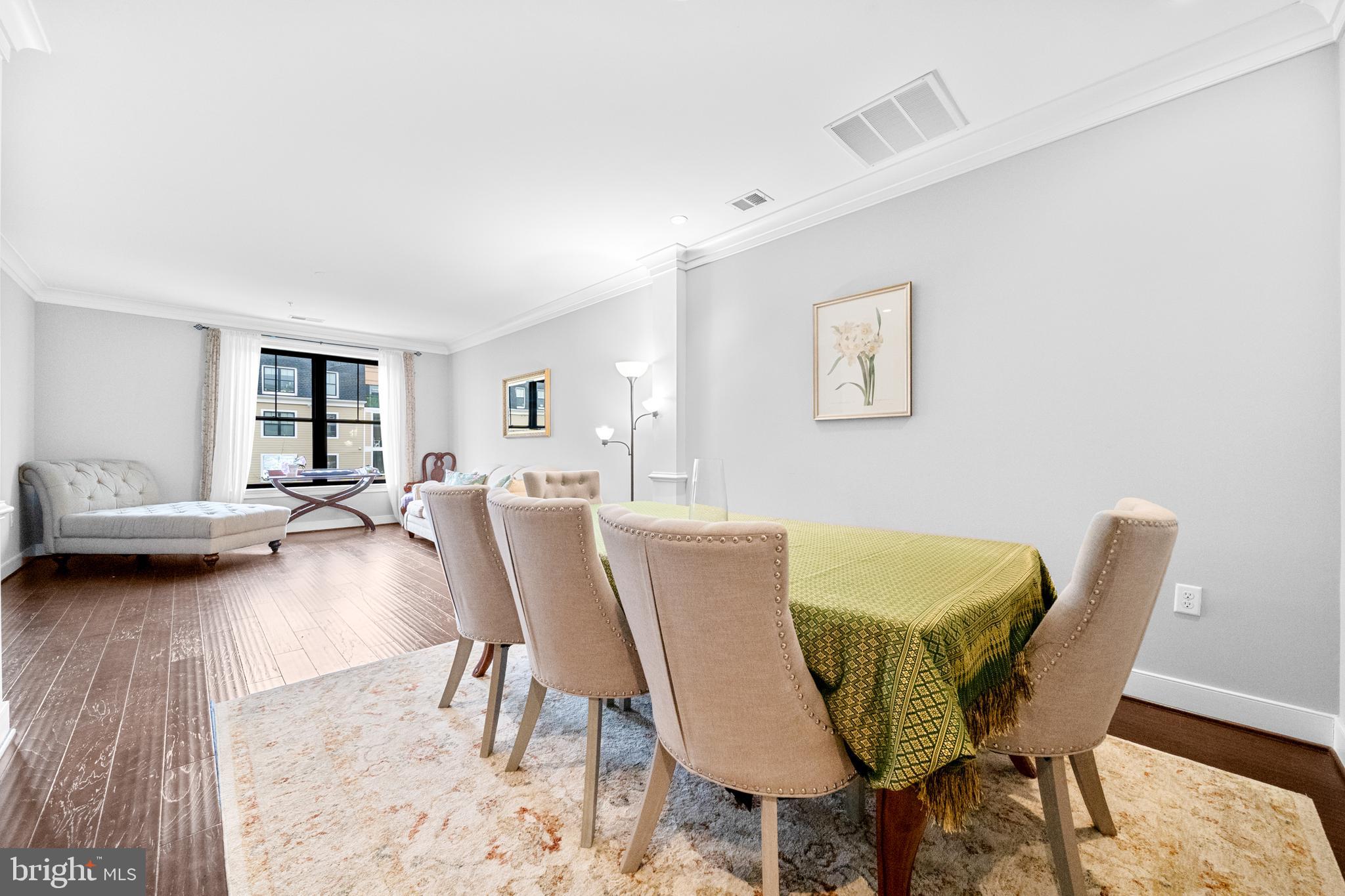 LANSDOWNE TOWN CENTER - Residential