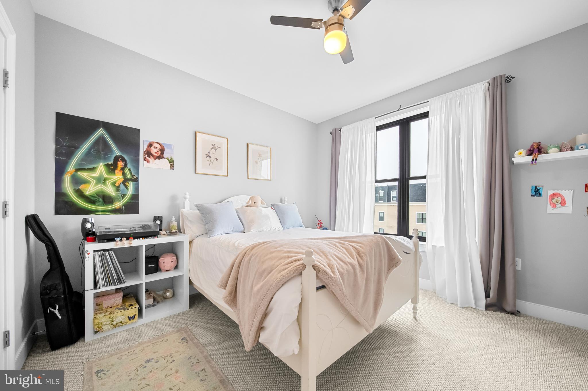 LANSDOWNE TOWN CENTER - Residential