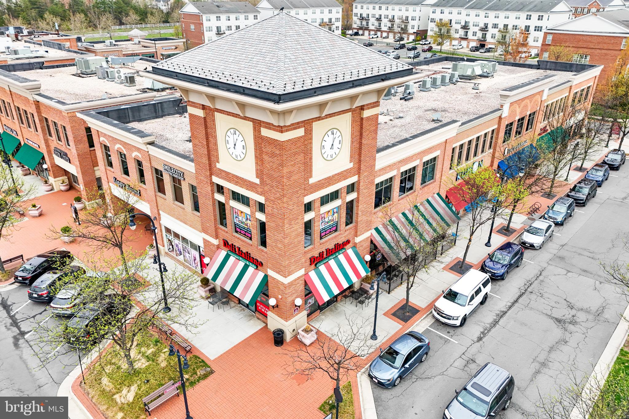 LANSDOWNE TOWN CENTER - Residential