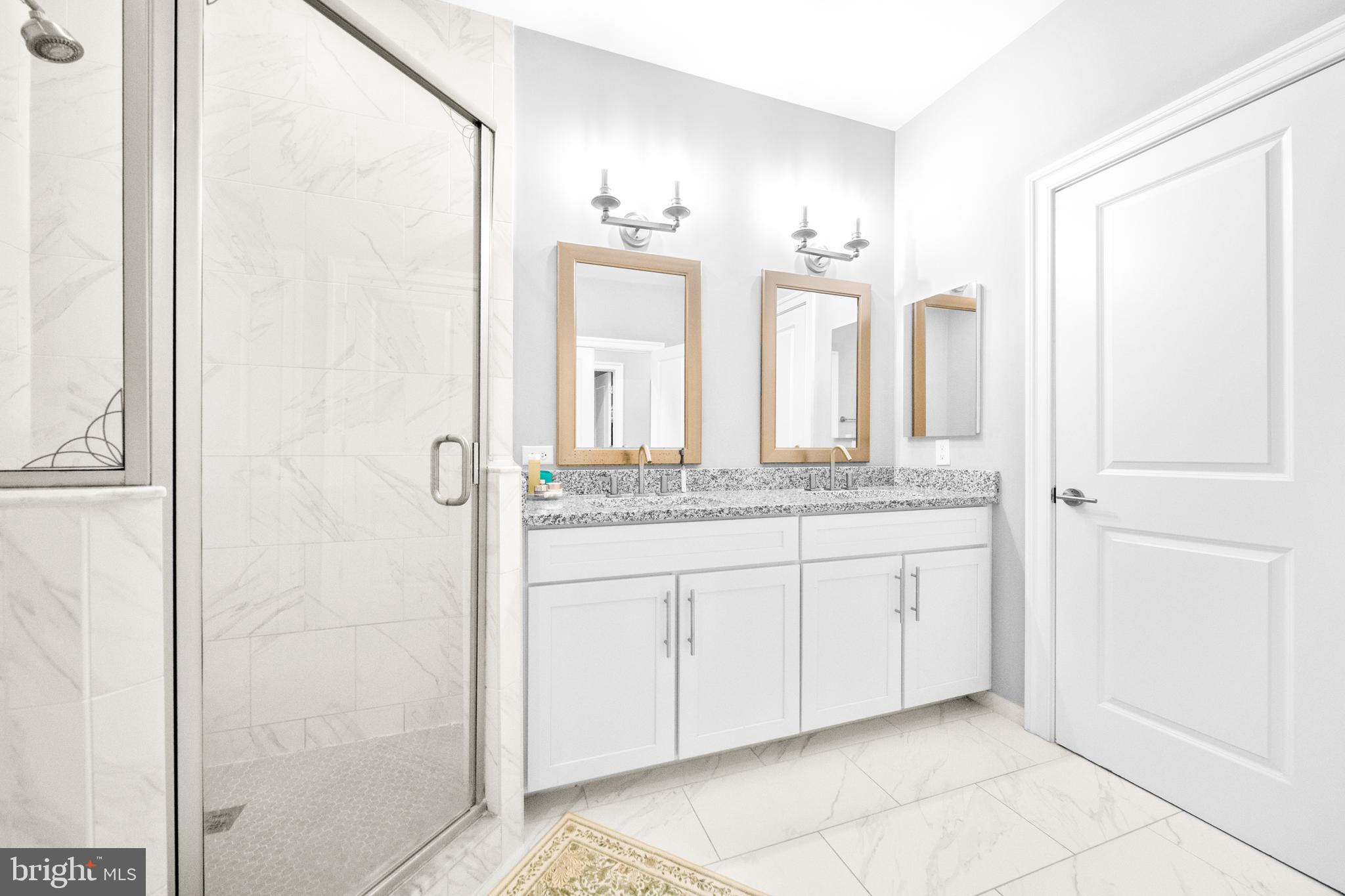 LANSDOWNE TOWN CENTER - Residential