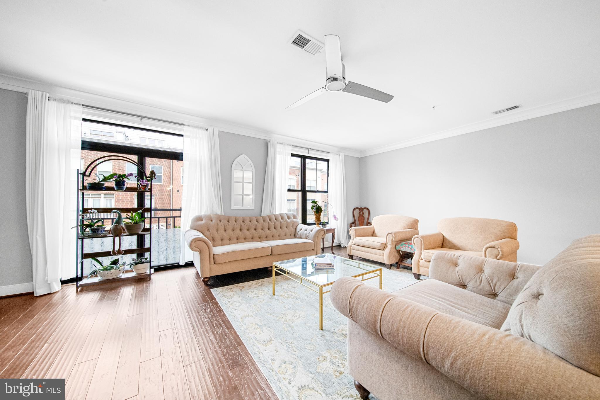 LANSDOWNE TOWN CENTER - Residential