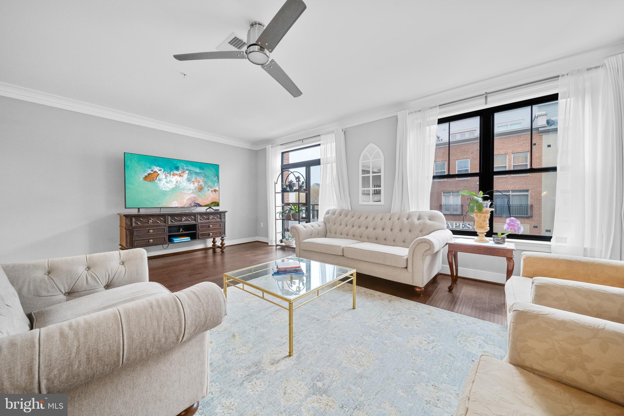 LANSDOWNE TOWN CENTER - Residential