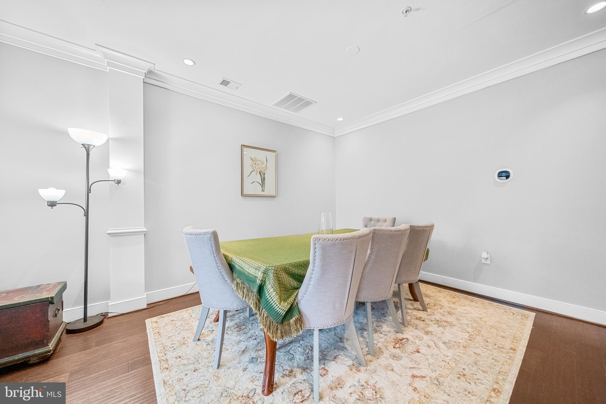 LANSDOWNE TOWN CENTER - Residential