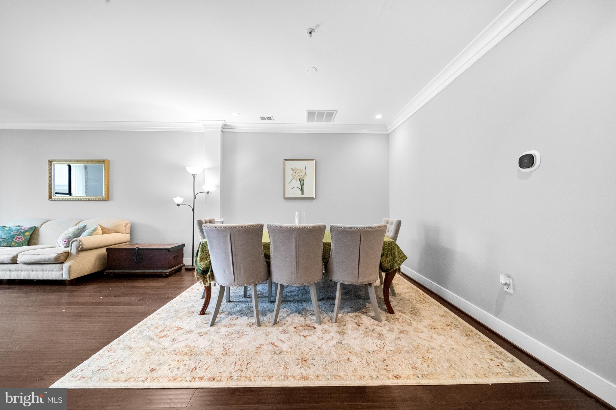 LANSDOWNE TOWN CENTER - Residential