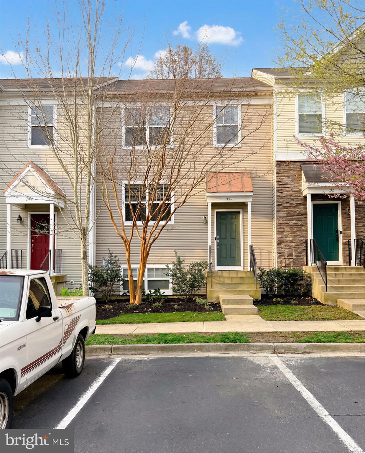 OAK TREE LANDING - Residential