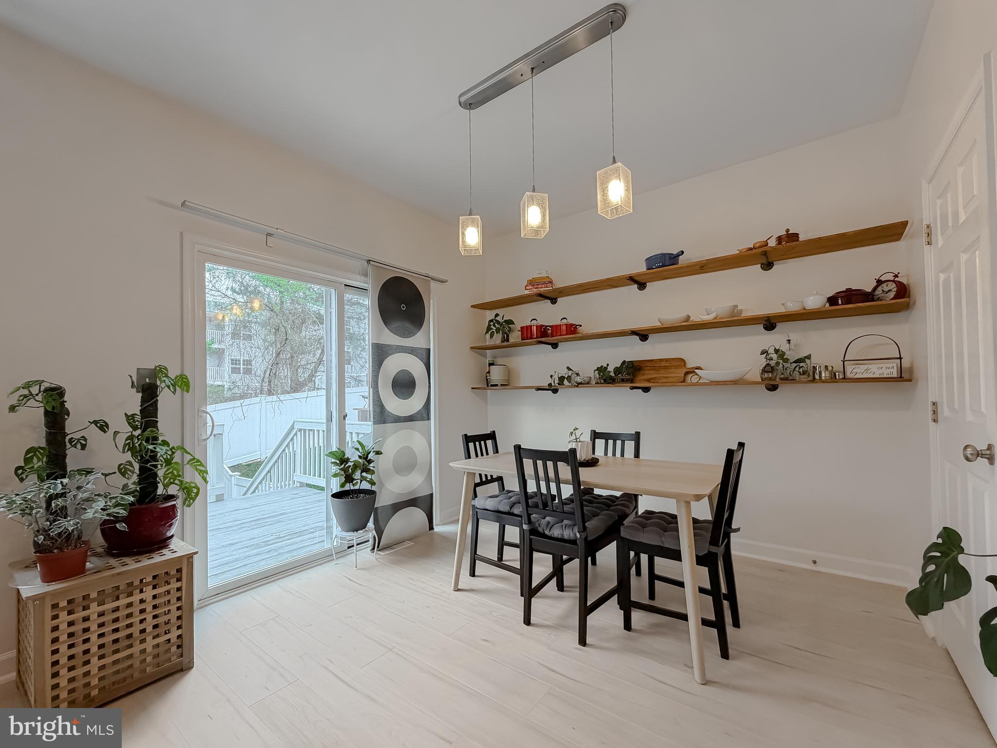 OAK TREE LANDING - Residential