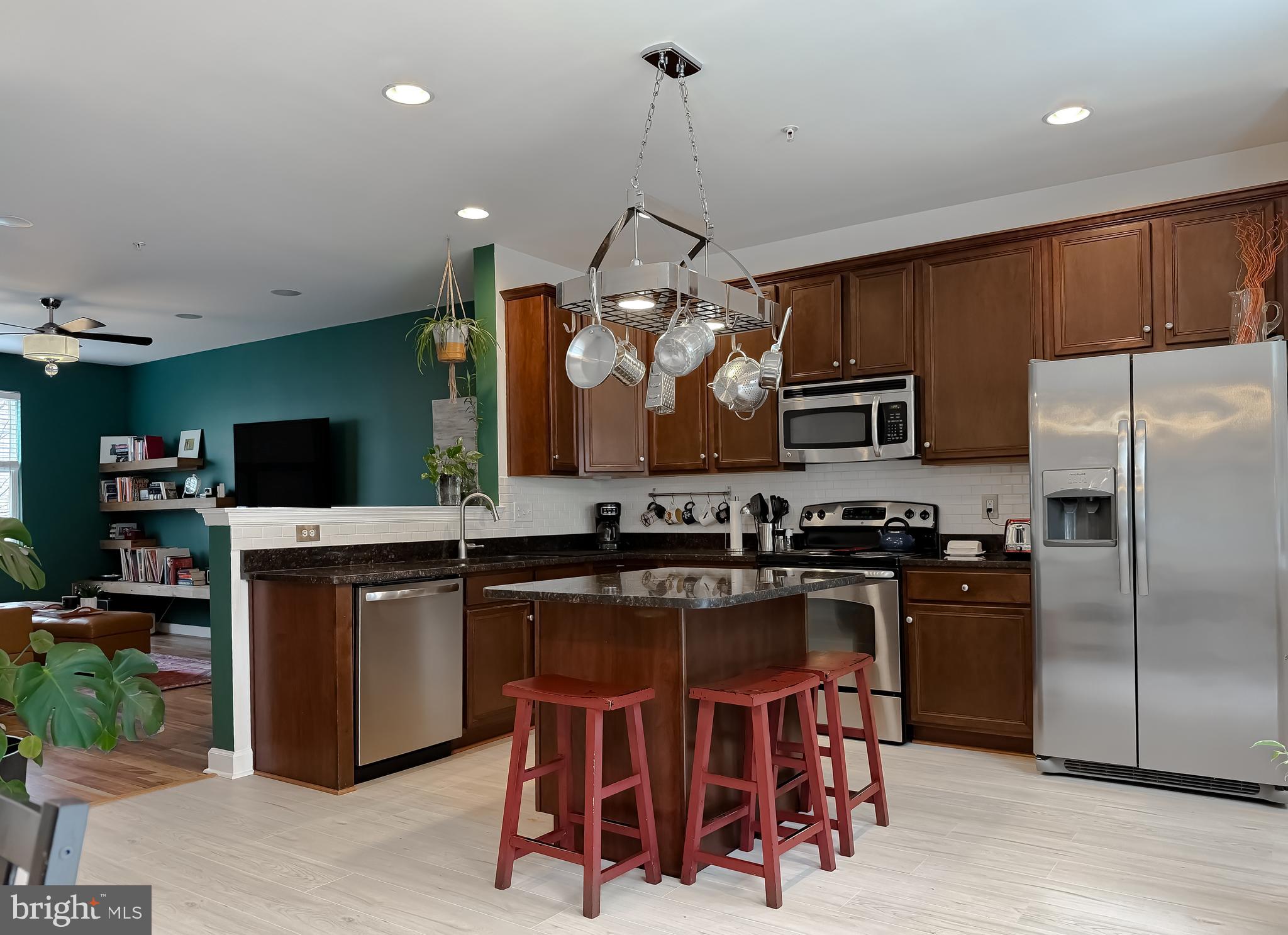 OAK TREE LANDING - Residential