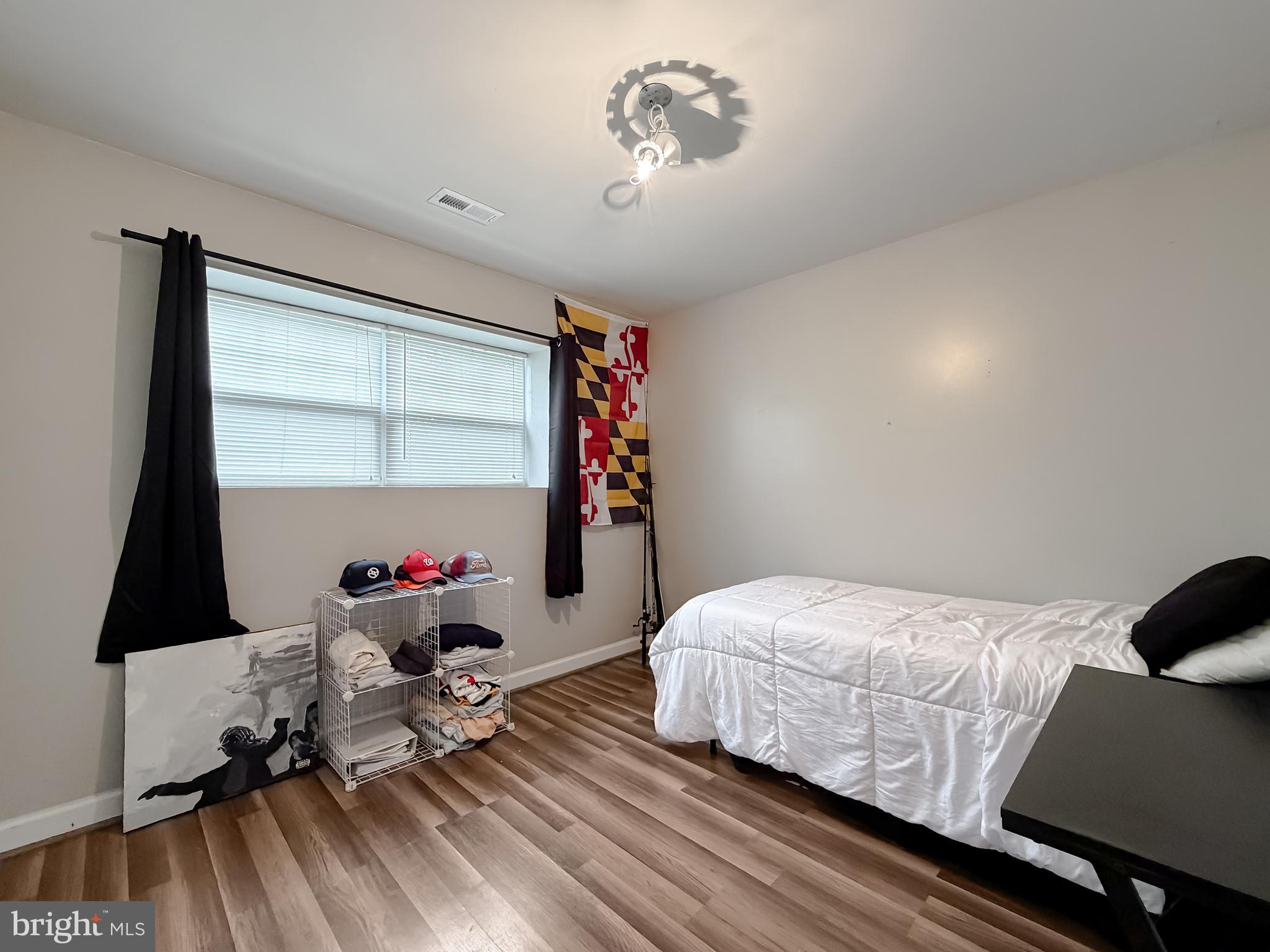 OAK TREE LANDING - Residential