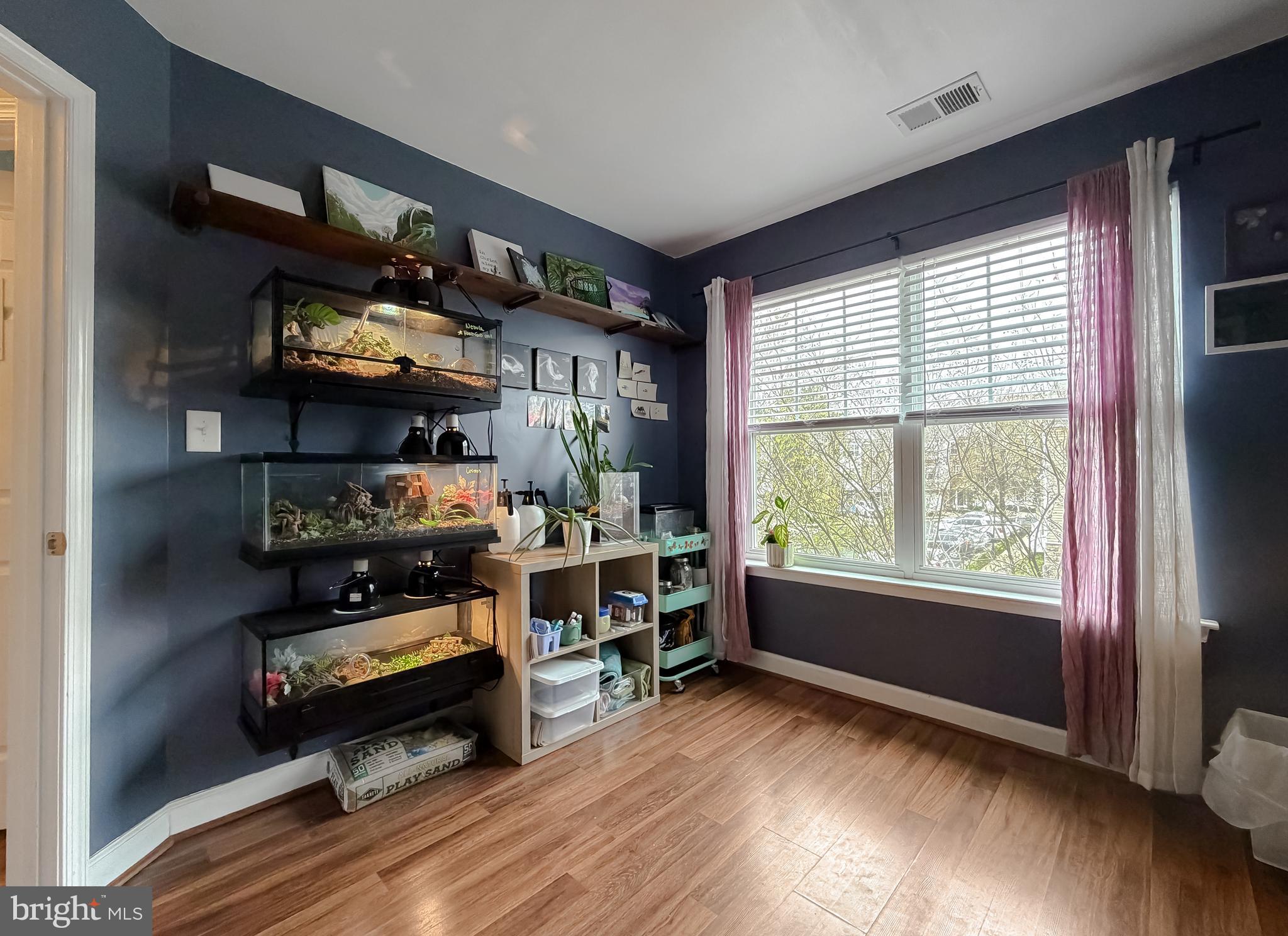 OAK TREE LANDING - Residential