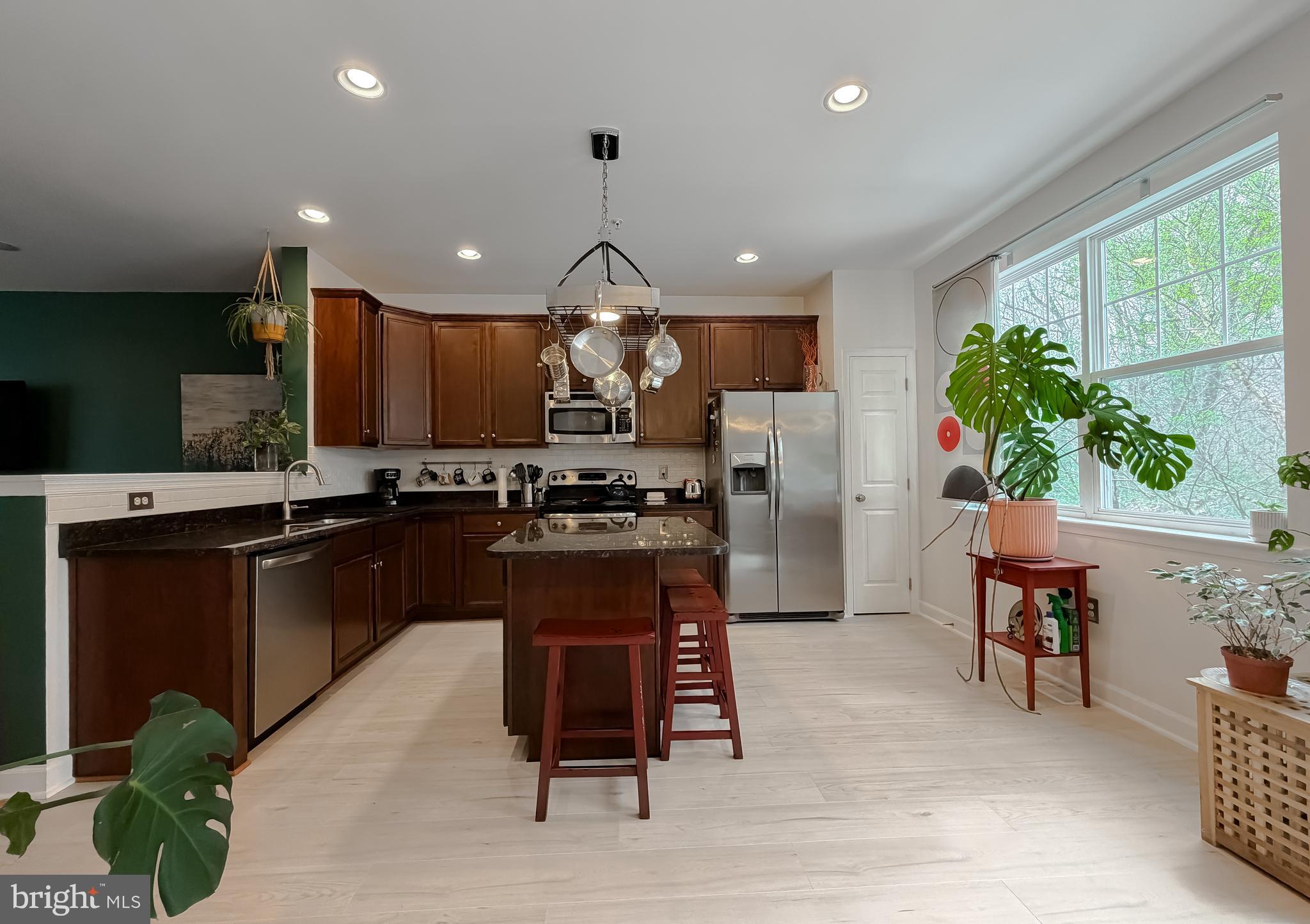 OAK TREE LANDING - Residential