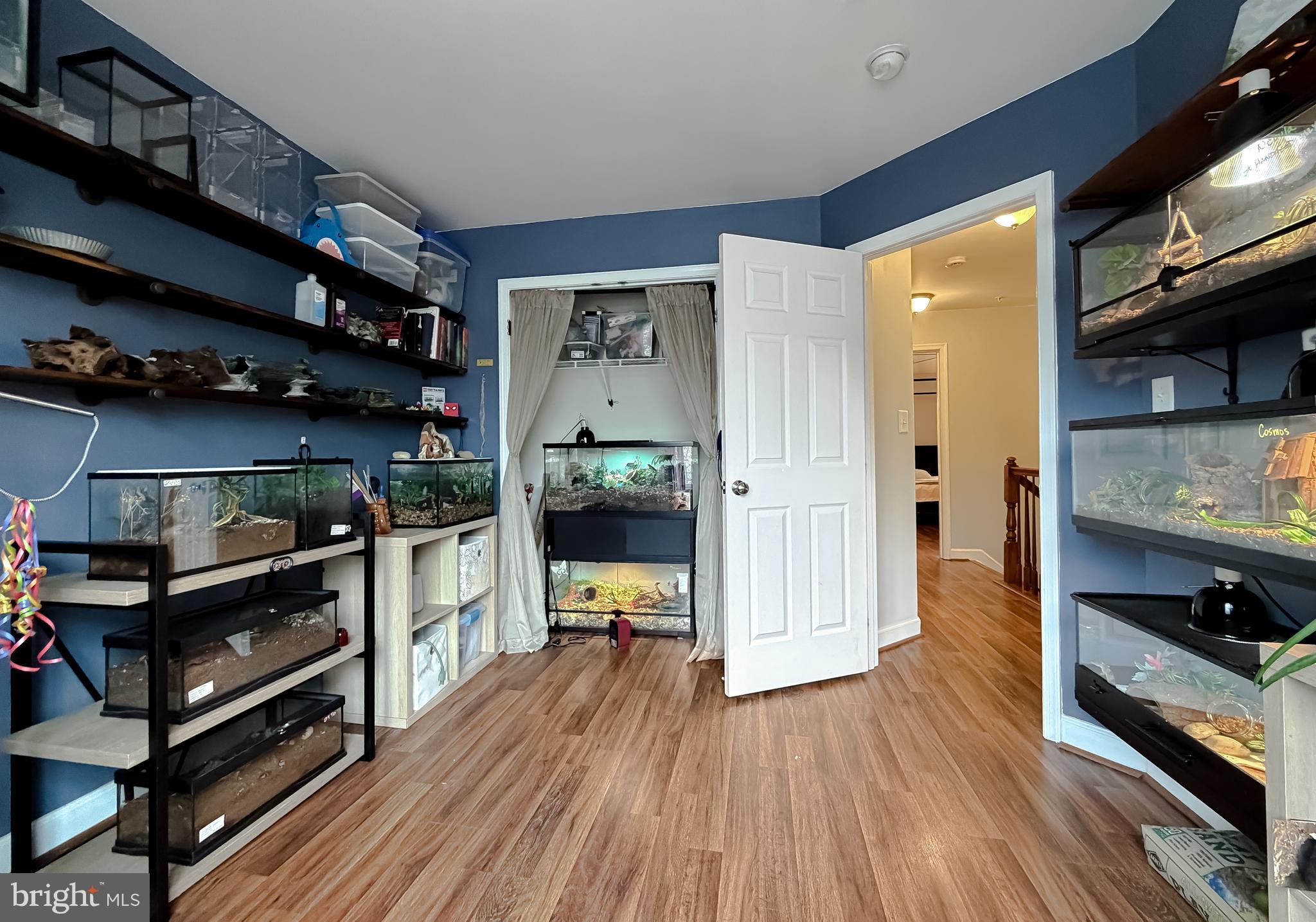 OAK TREE LANDING - Residential