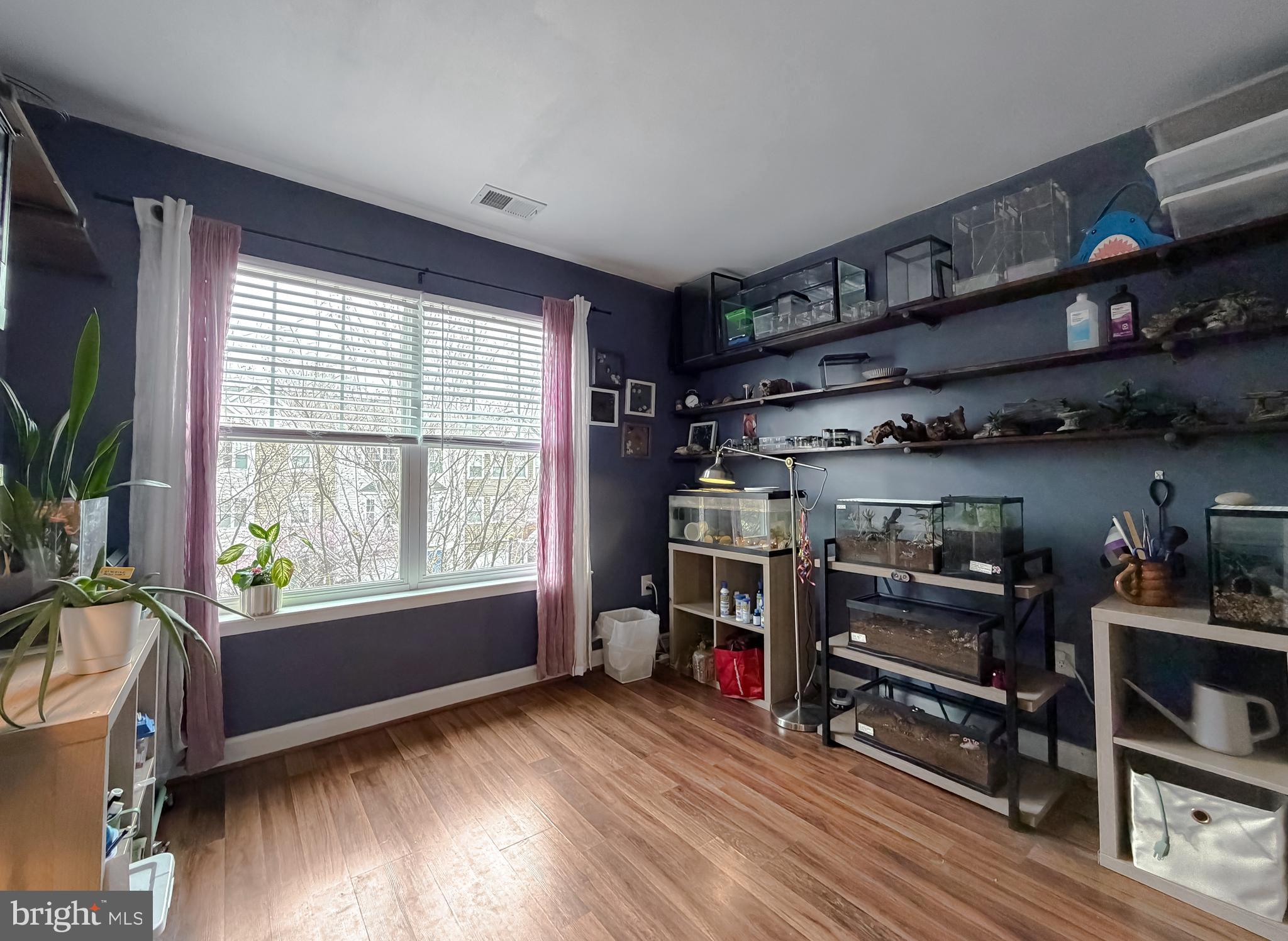 OAK TREE LANDING - Residential