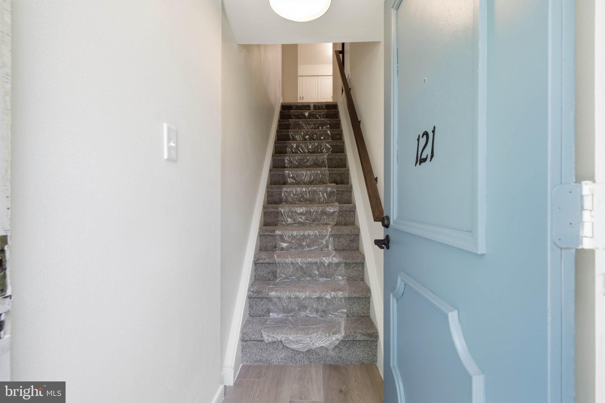 121 VALLEYBROOK DRIVE