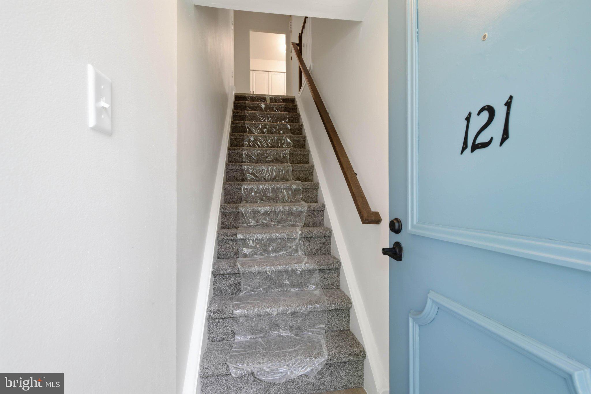 121 VALLEYBROOK DRIVE