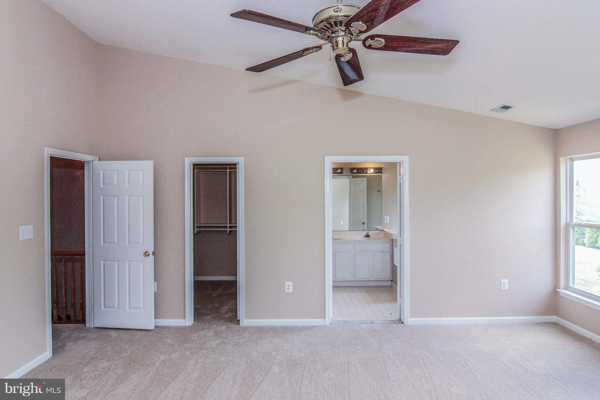 POTOMAC HUNT - Residential