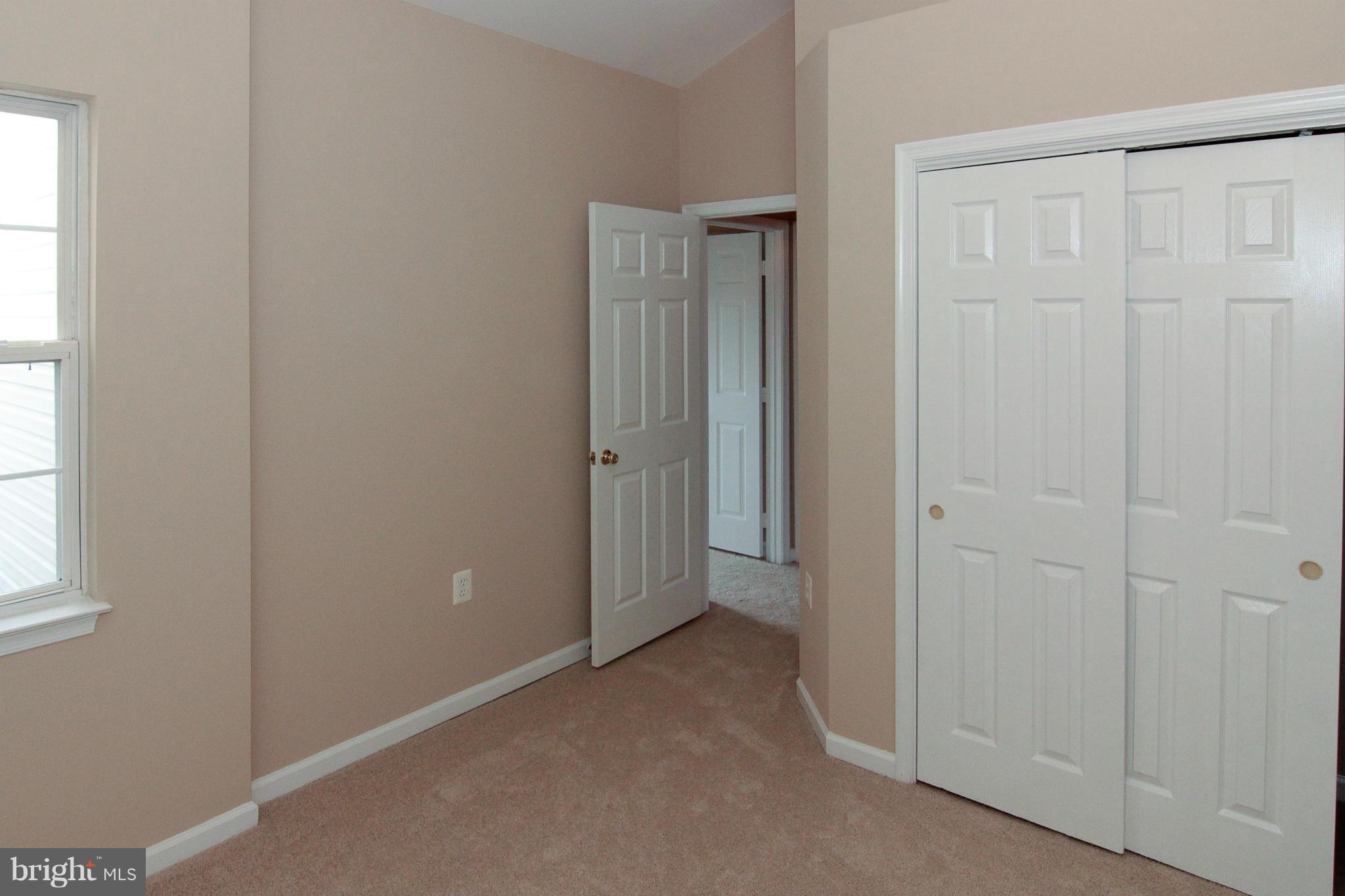 POTOMAC HUNT - Residential