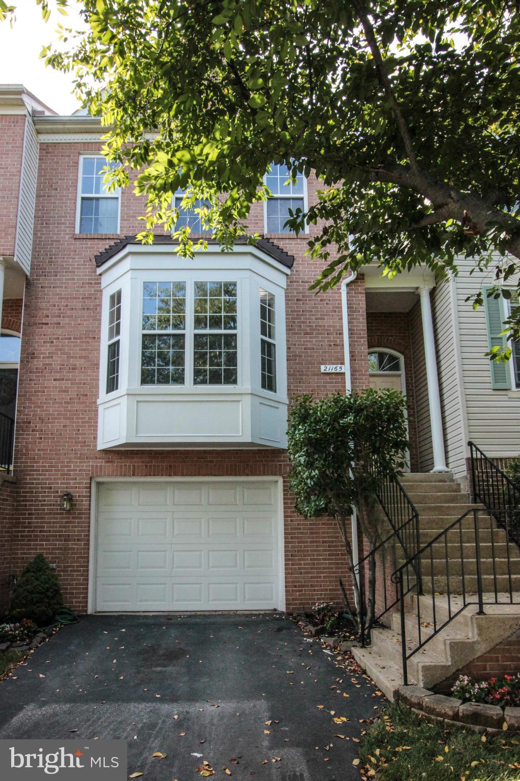 POTOMAC HUNT - Residential