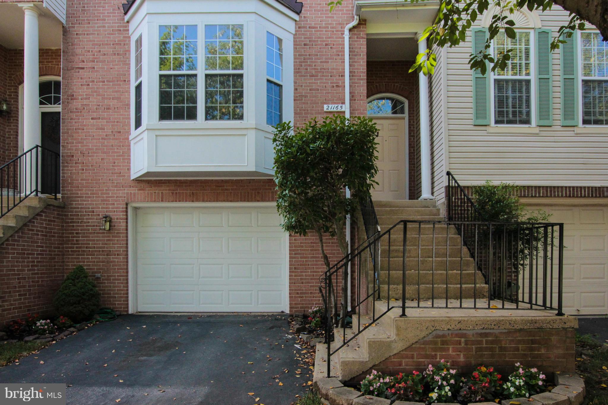 POTOMAC HUNT - Residential