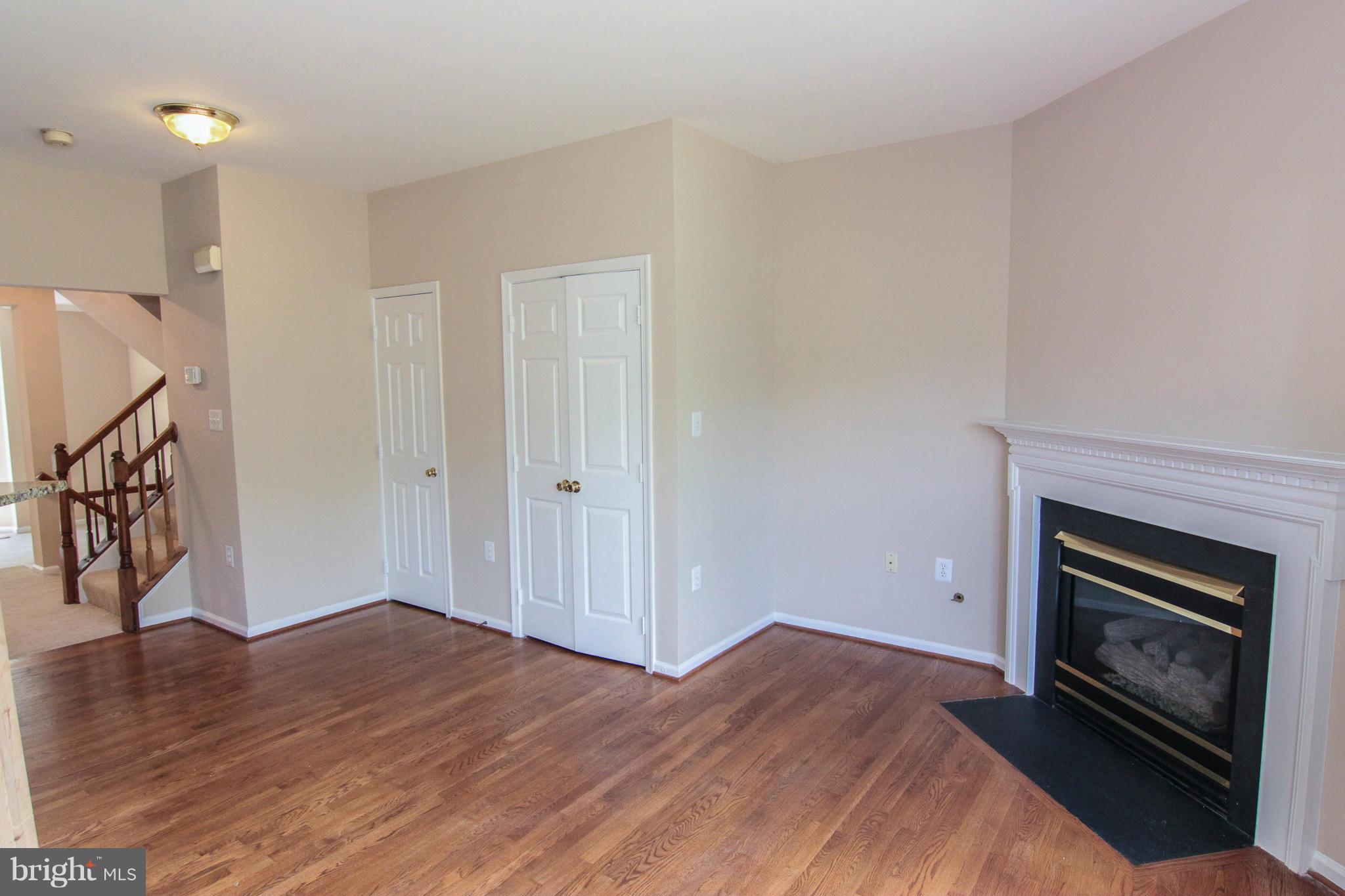 POTOMAC HUNT - Residential