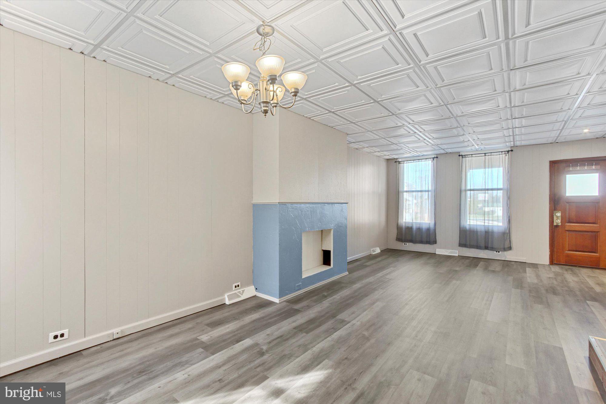 EAST YORK - Residential