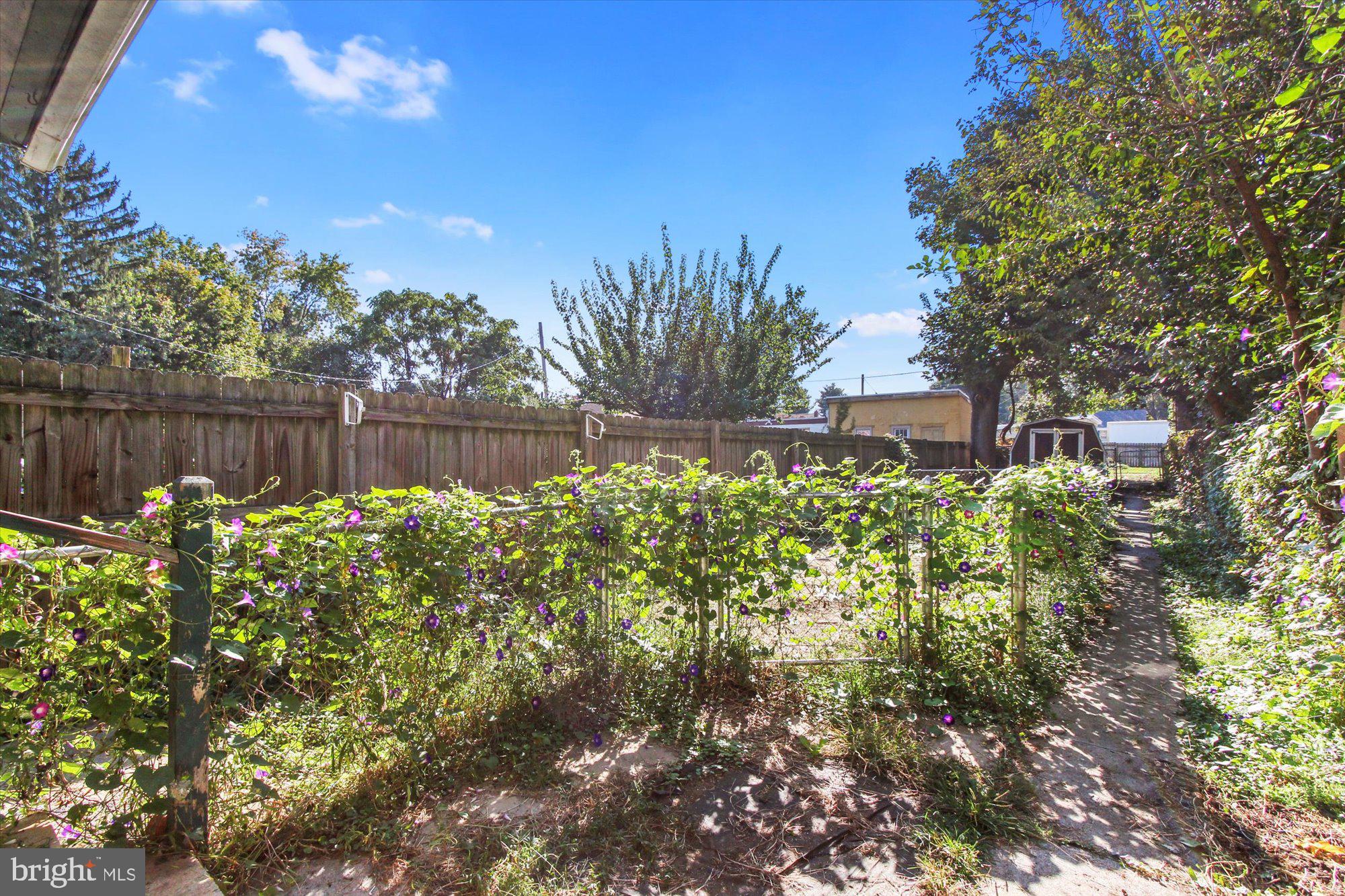 EAST YORK - Residential