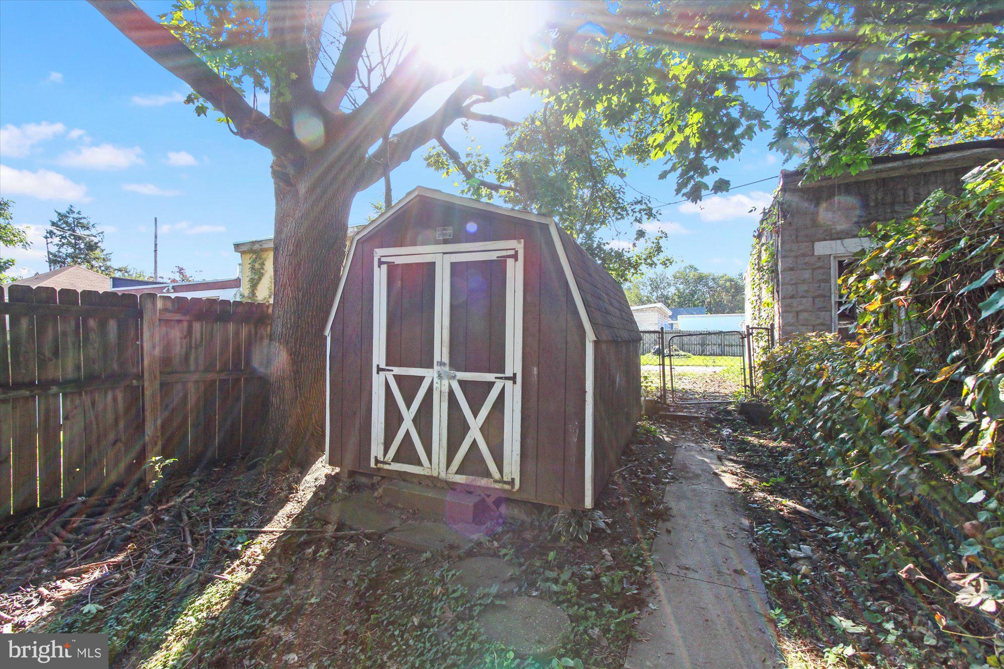 EAST YORK - Residential