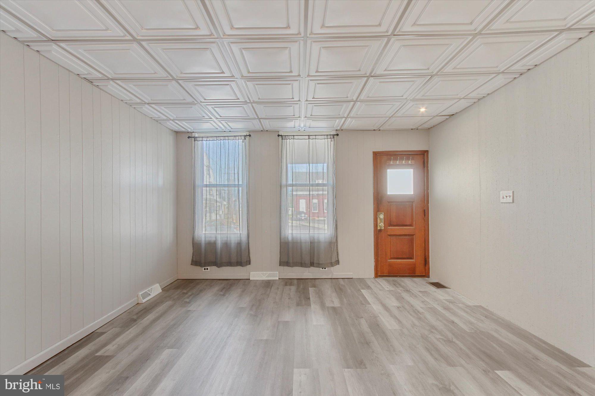 EAST YORK - Residential