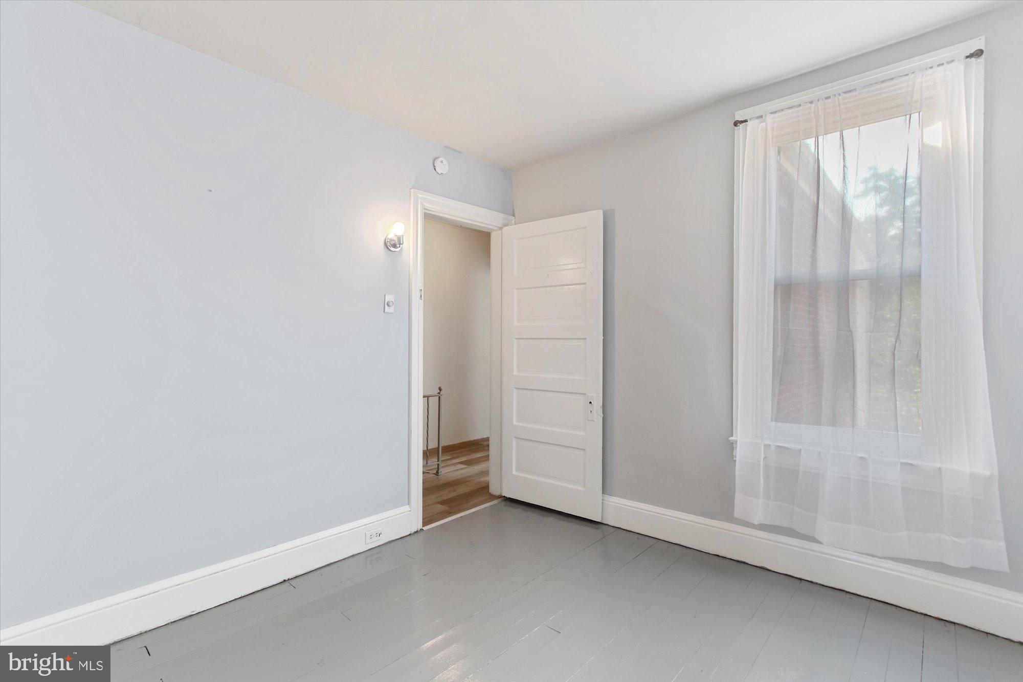 EAST YORK - Residential