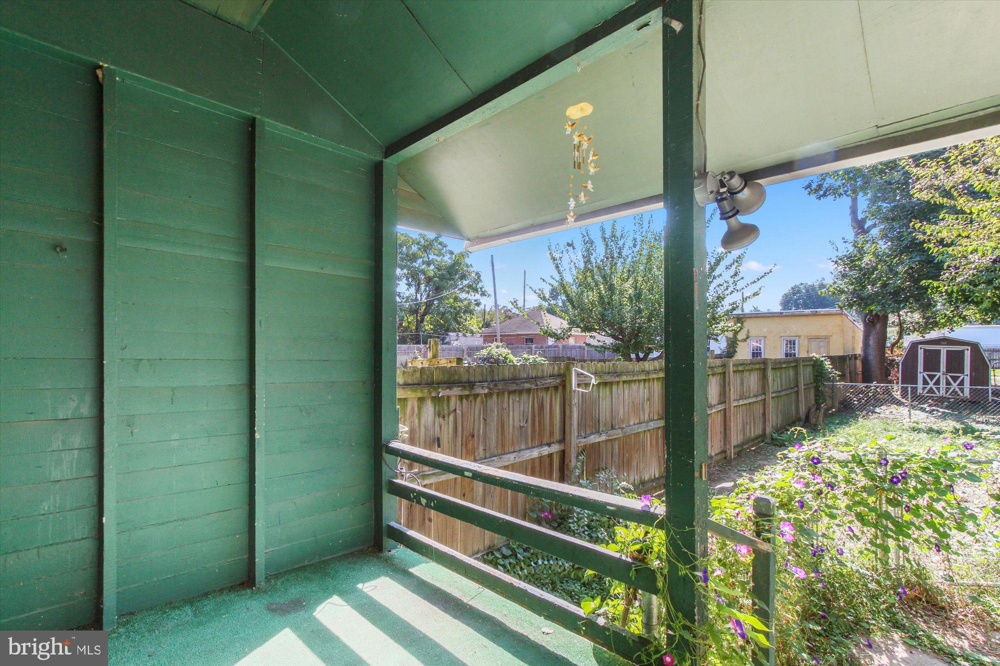 EAST YORK - Residential