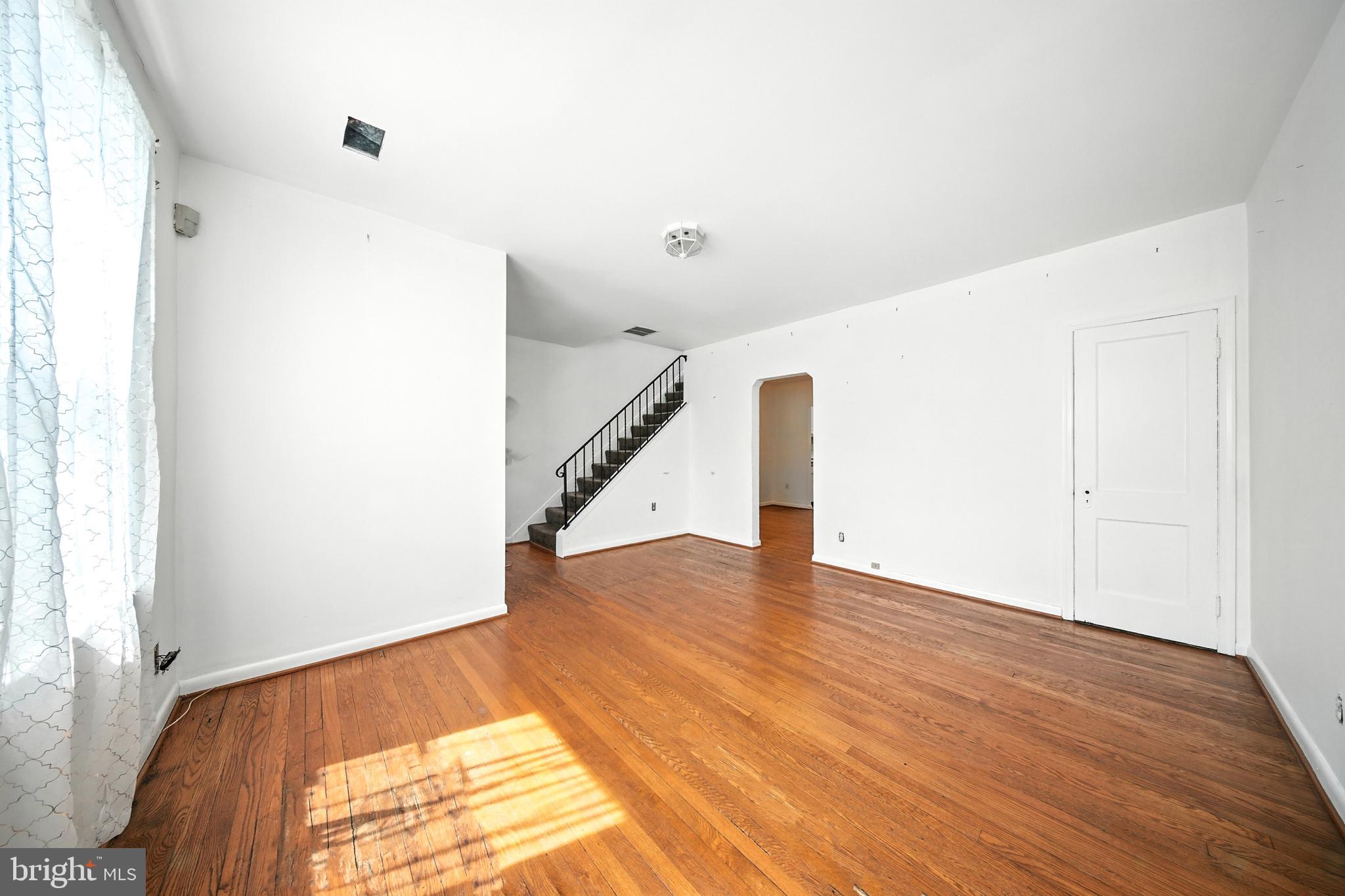 1006 4TH STREET NE