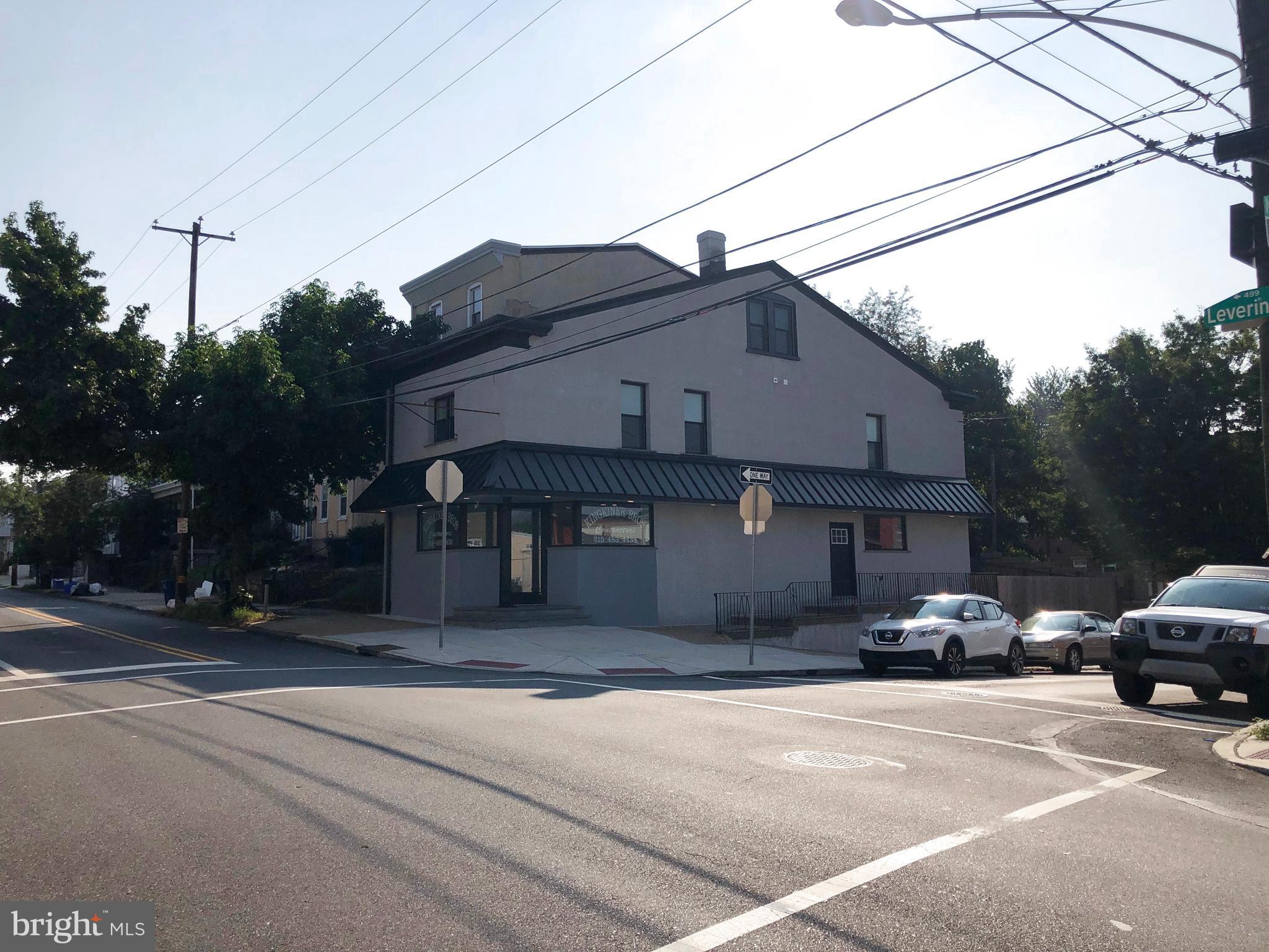 ROXBOROUGH - Residential Lease