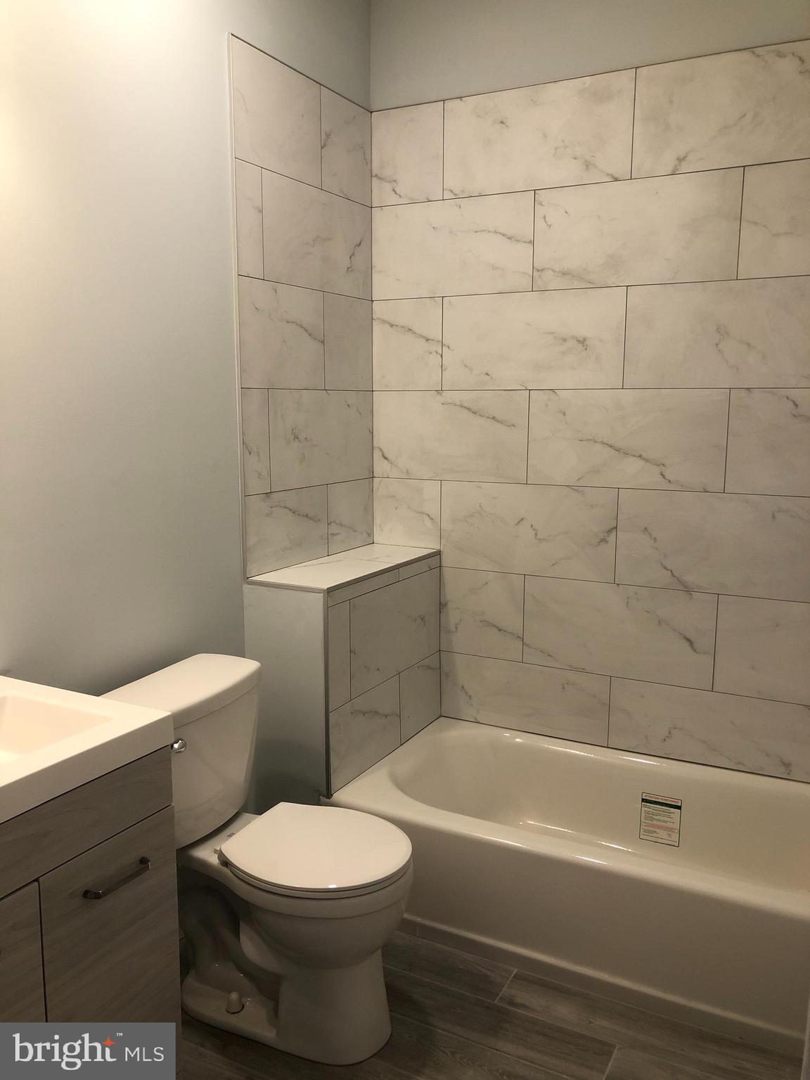 ROXBOROUGH - Residential Lease