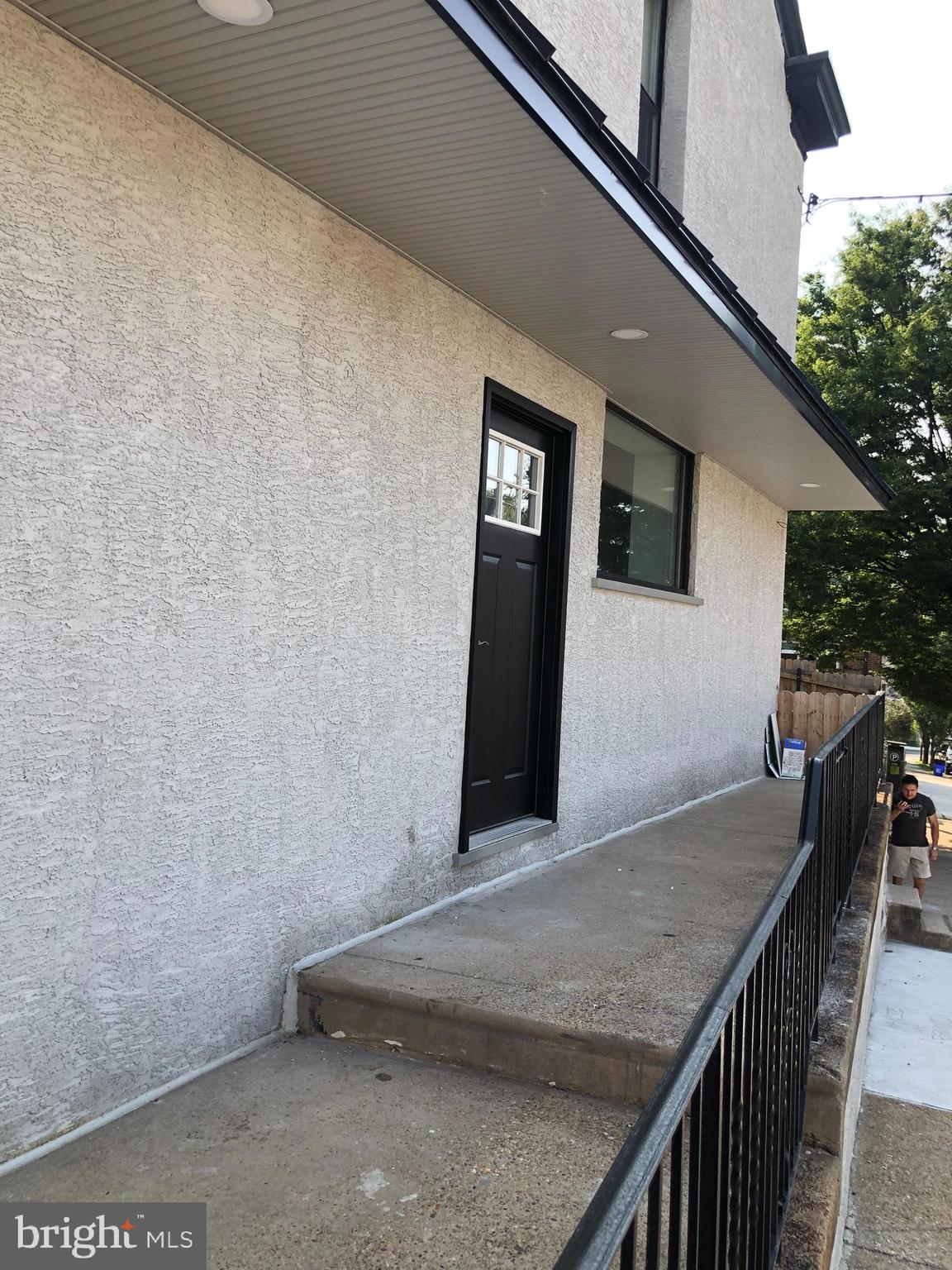 ROXBOROUGH - Residential Lease