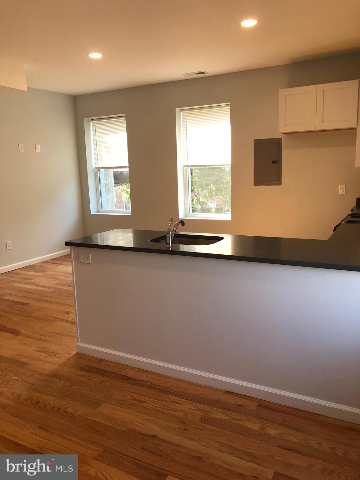 ROXBOROUGH - Residential Lease