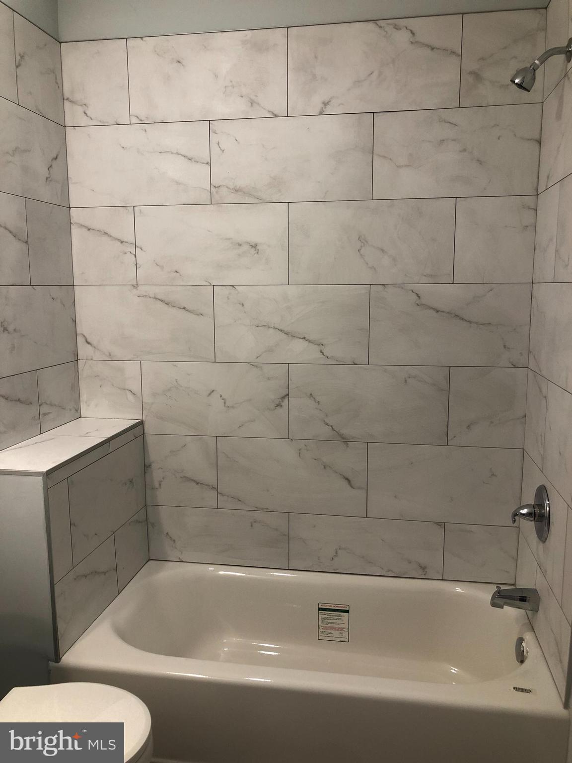 ROXBOROUGH - Residential Lease