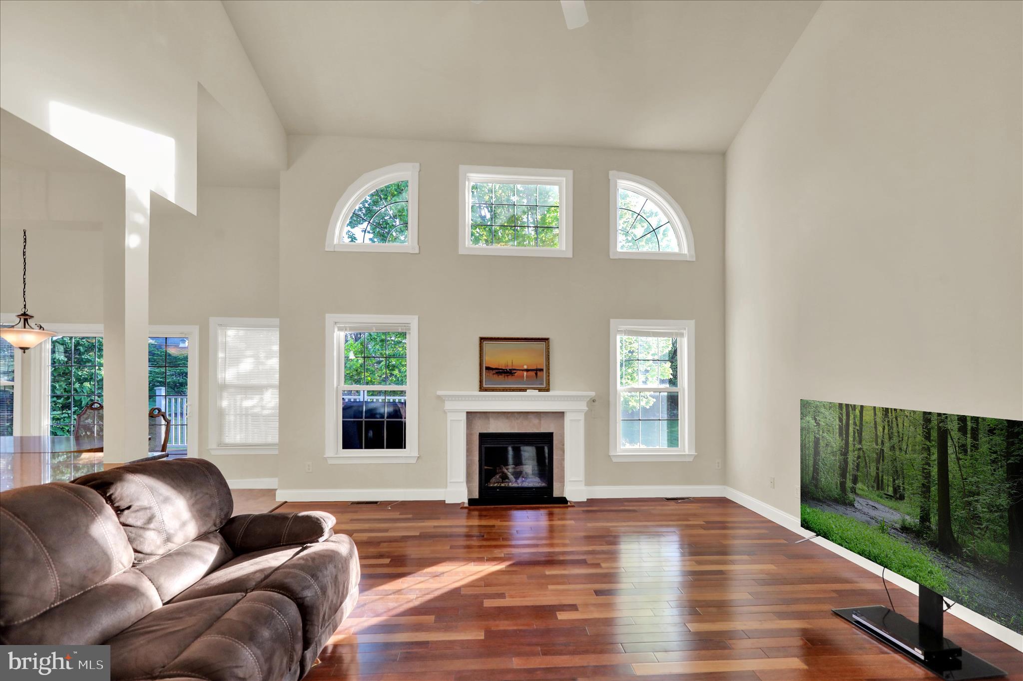 GOLDEN OAKS - Residential