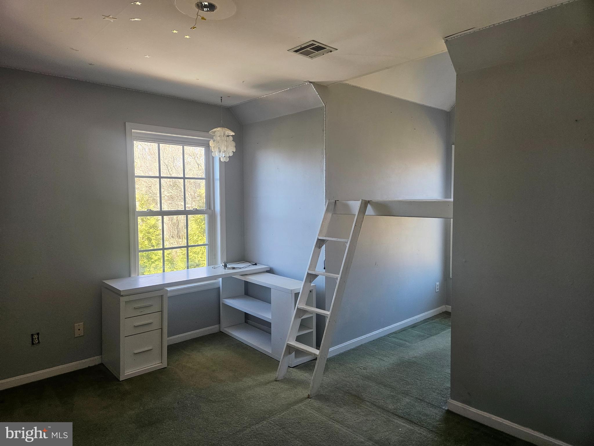 GENEZER ESTATES - Residential